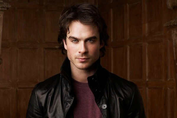 El guapo actor de the Vampire Diaries