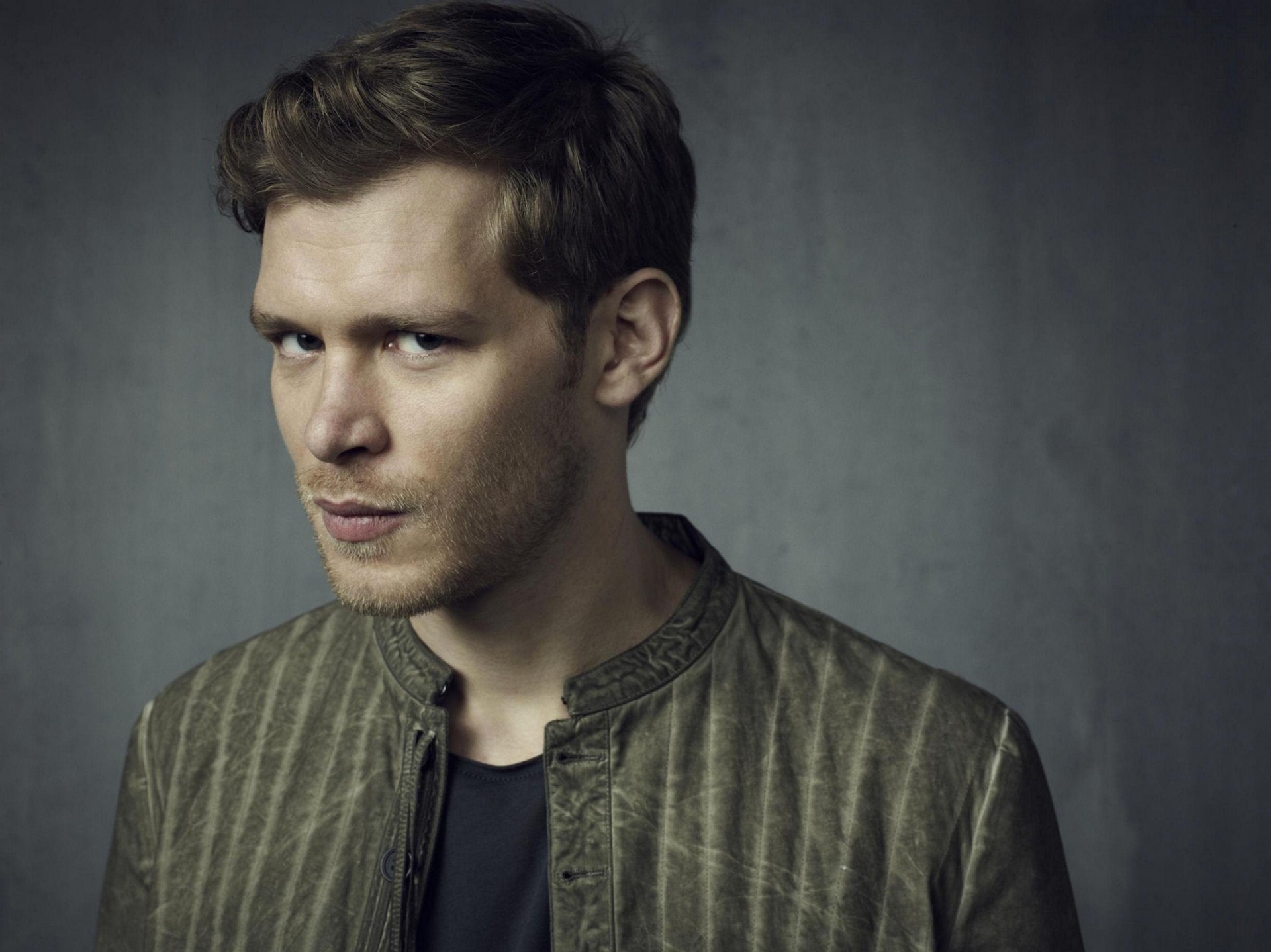 joseph morgan morena cara cerdas