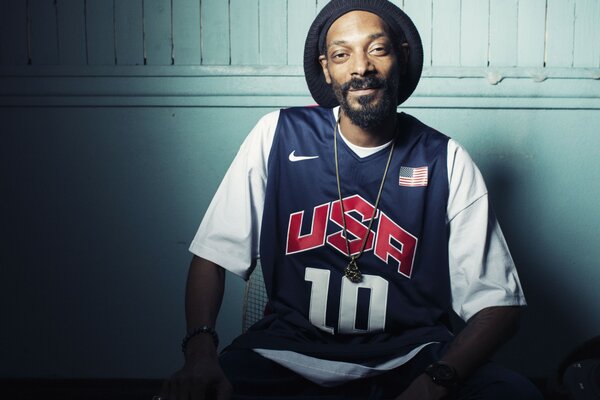 Il sorriso del cantante Snoop Dogg