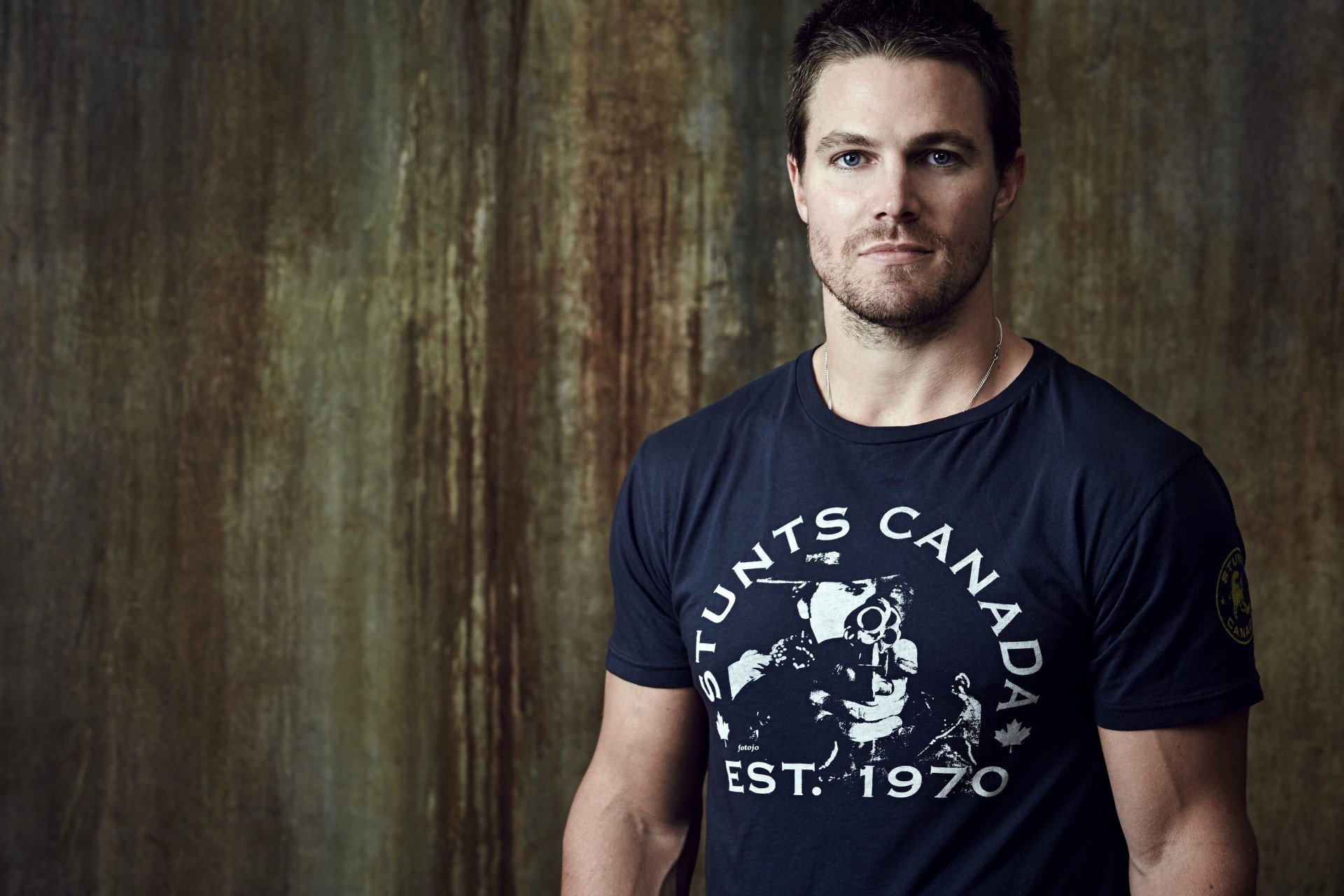 t-shirt mann pfeil oliver queen stephen amell amell schauspieler