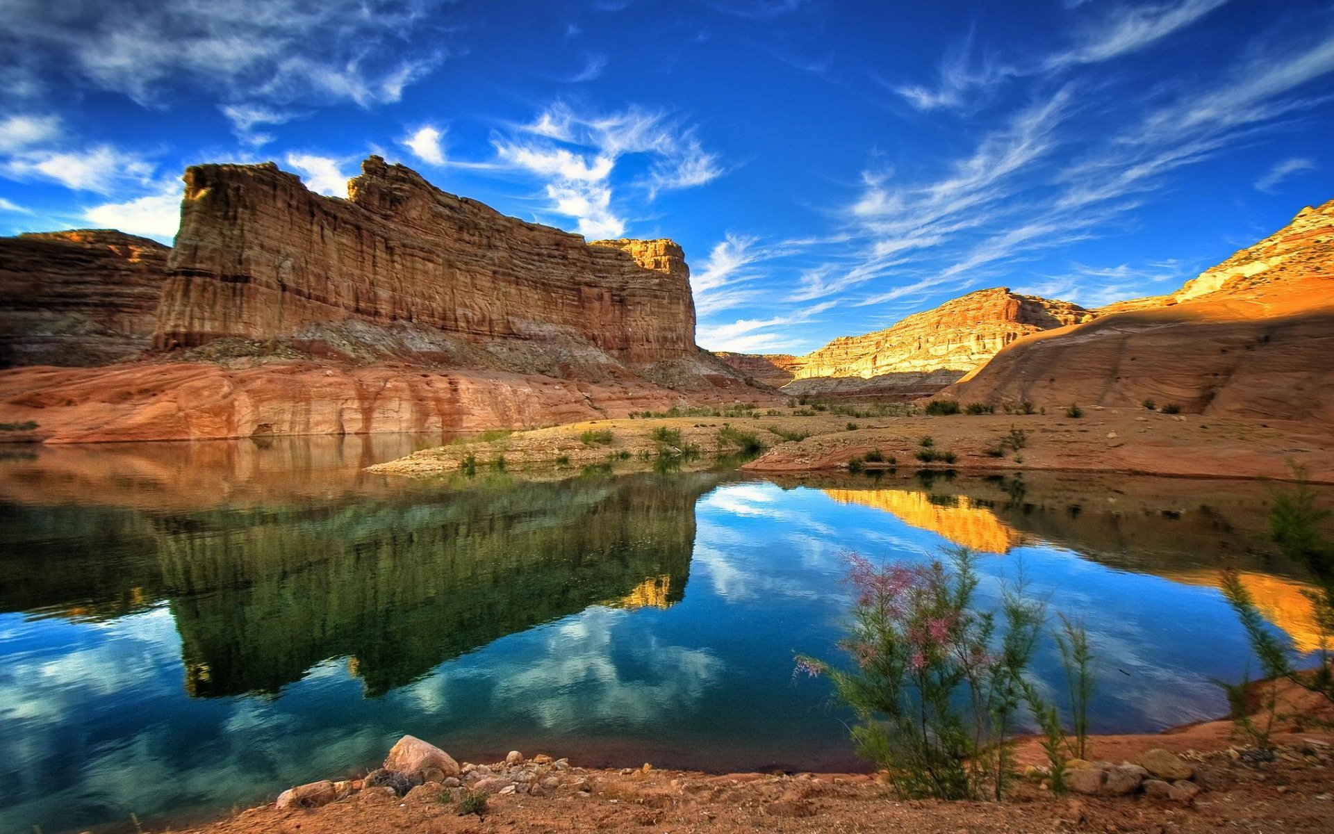 montañas lago agua cielo