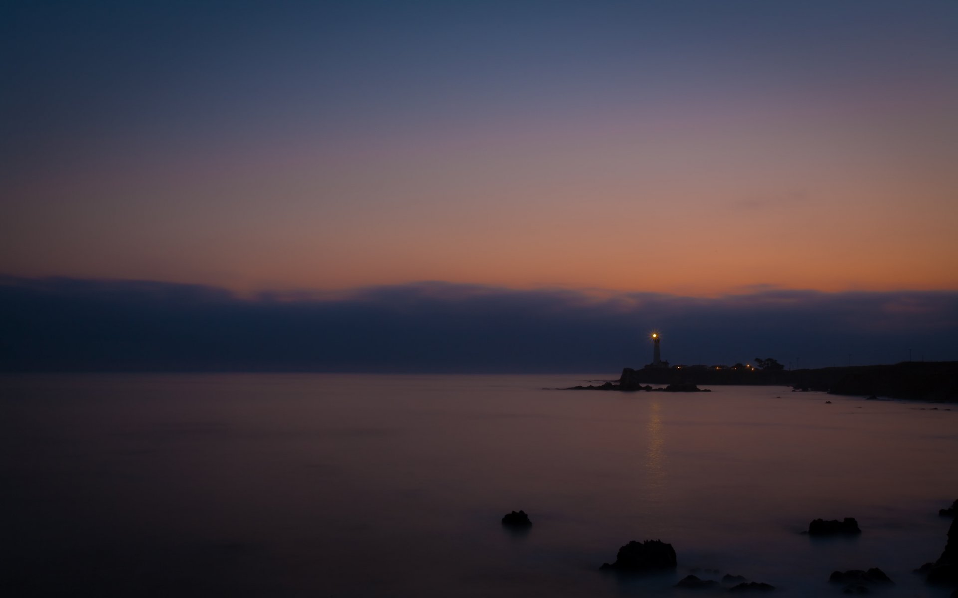 paesaggi fari acqua riva notte oceano mare luce luci