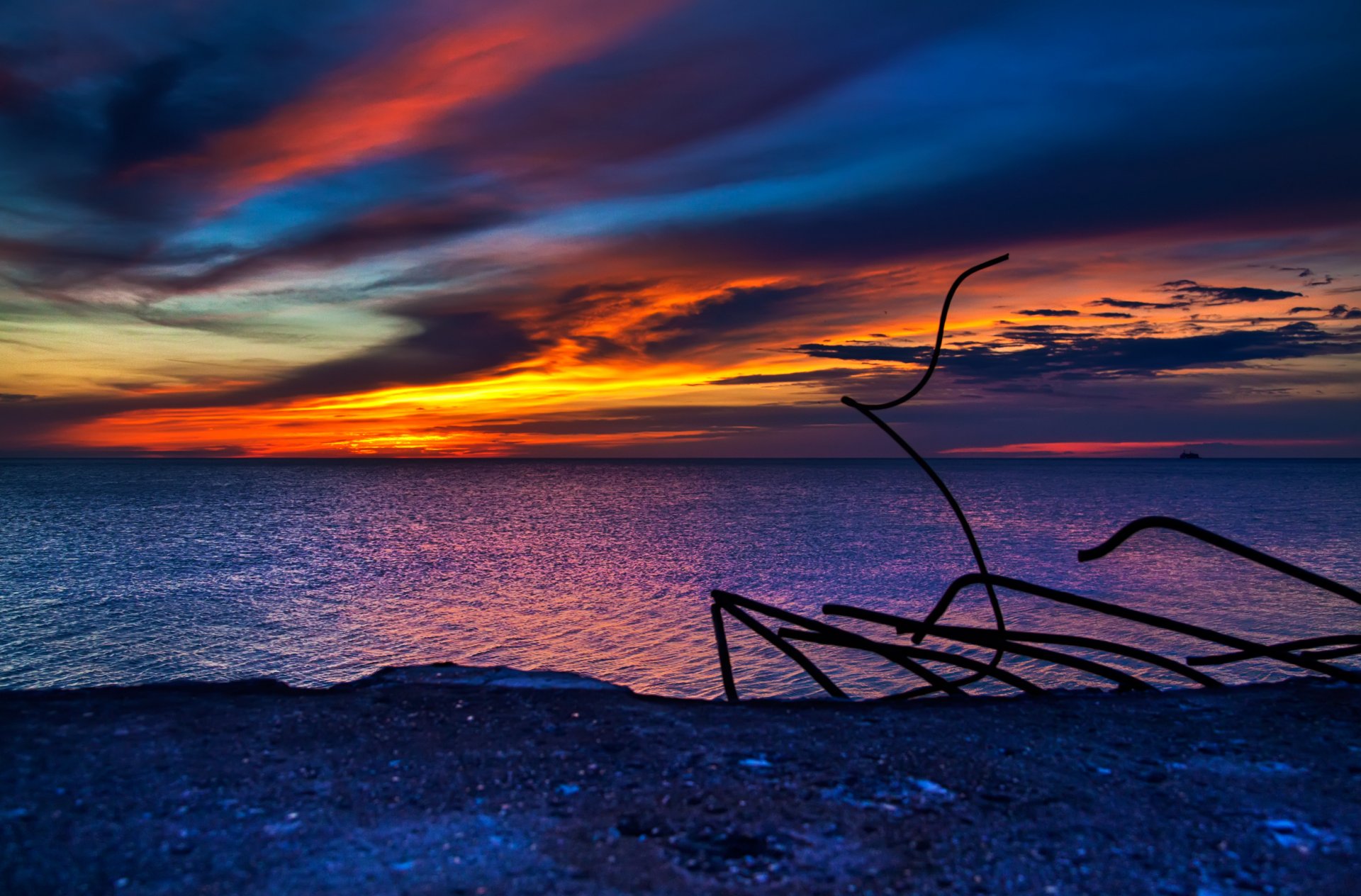 paesaggio tramonto acqua mare