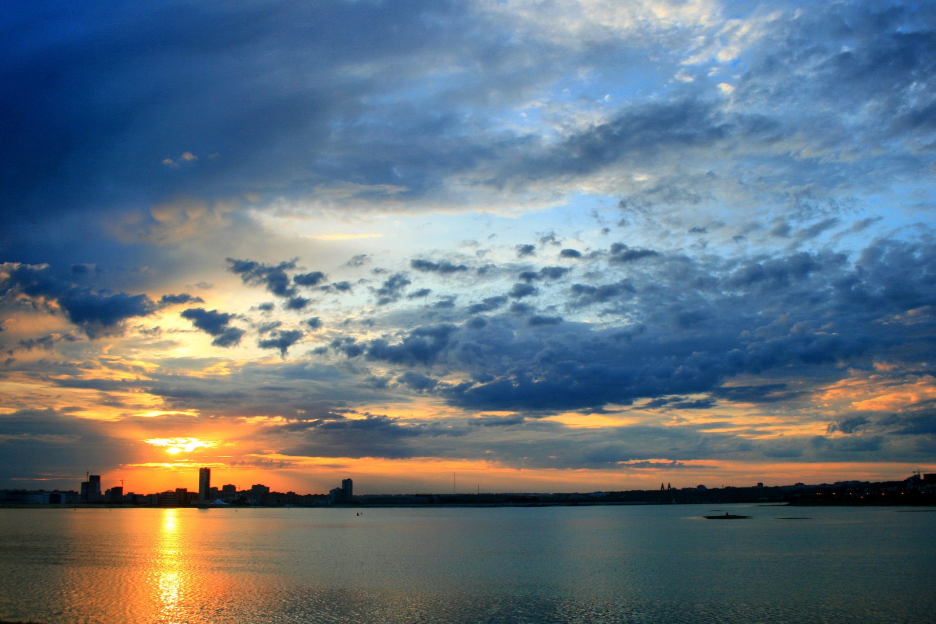 kazan città alba hdr