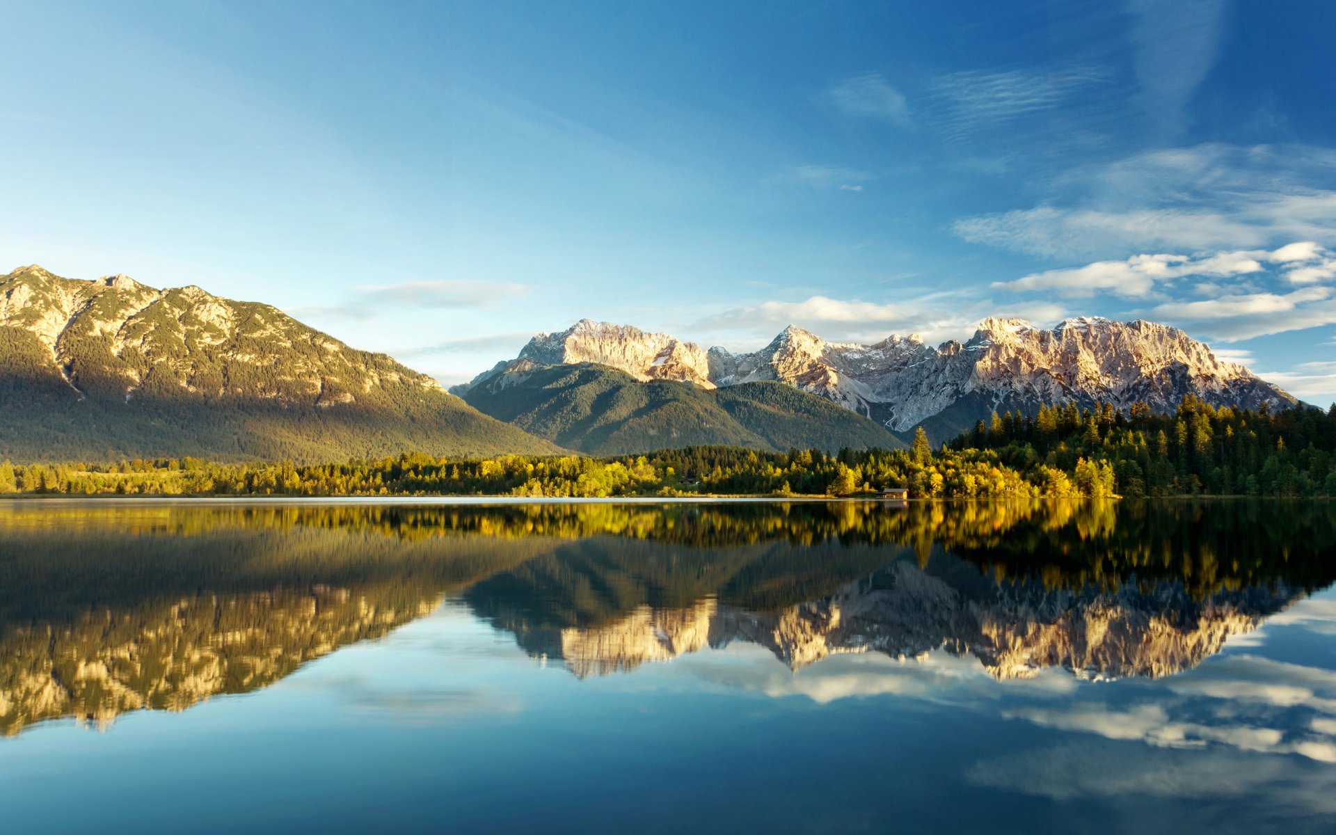 lago montagne nuvole alberi