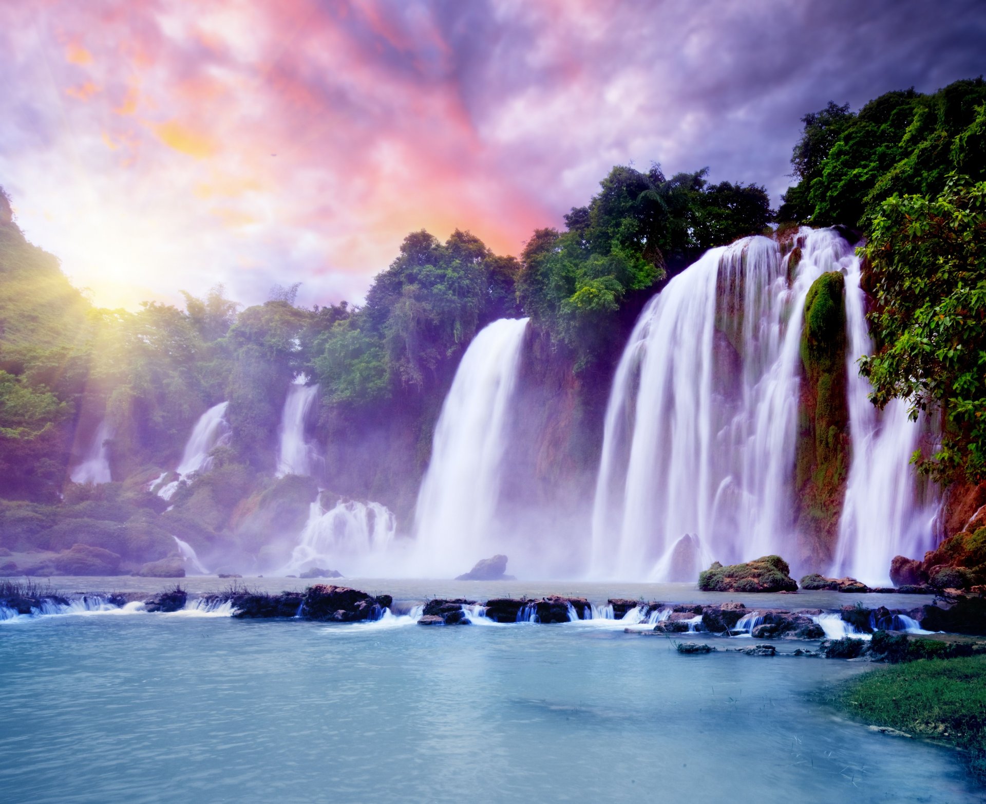 schöner wasserfall wasserfall tropen hell sonne schön himmel wolken paradies