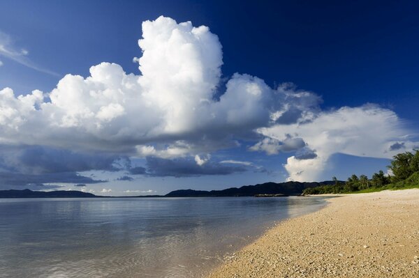 Beautiful clouds over the lake