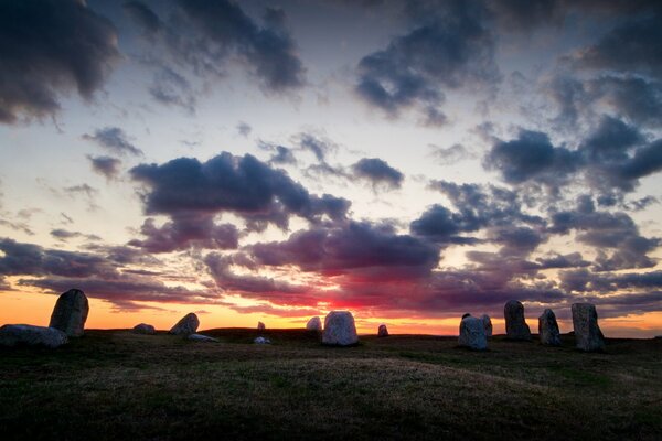 Incredible sky and unusual stones