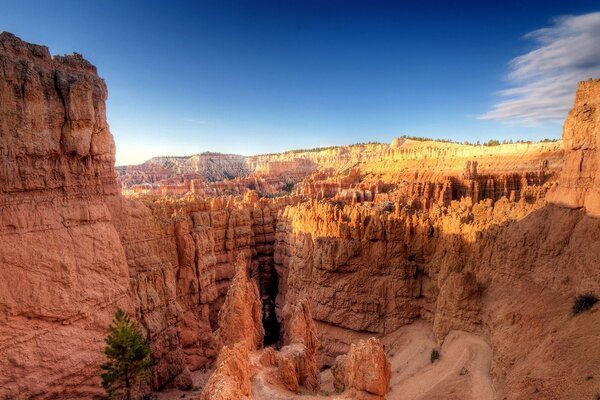 Canyons und Klippen in Amerika