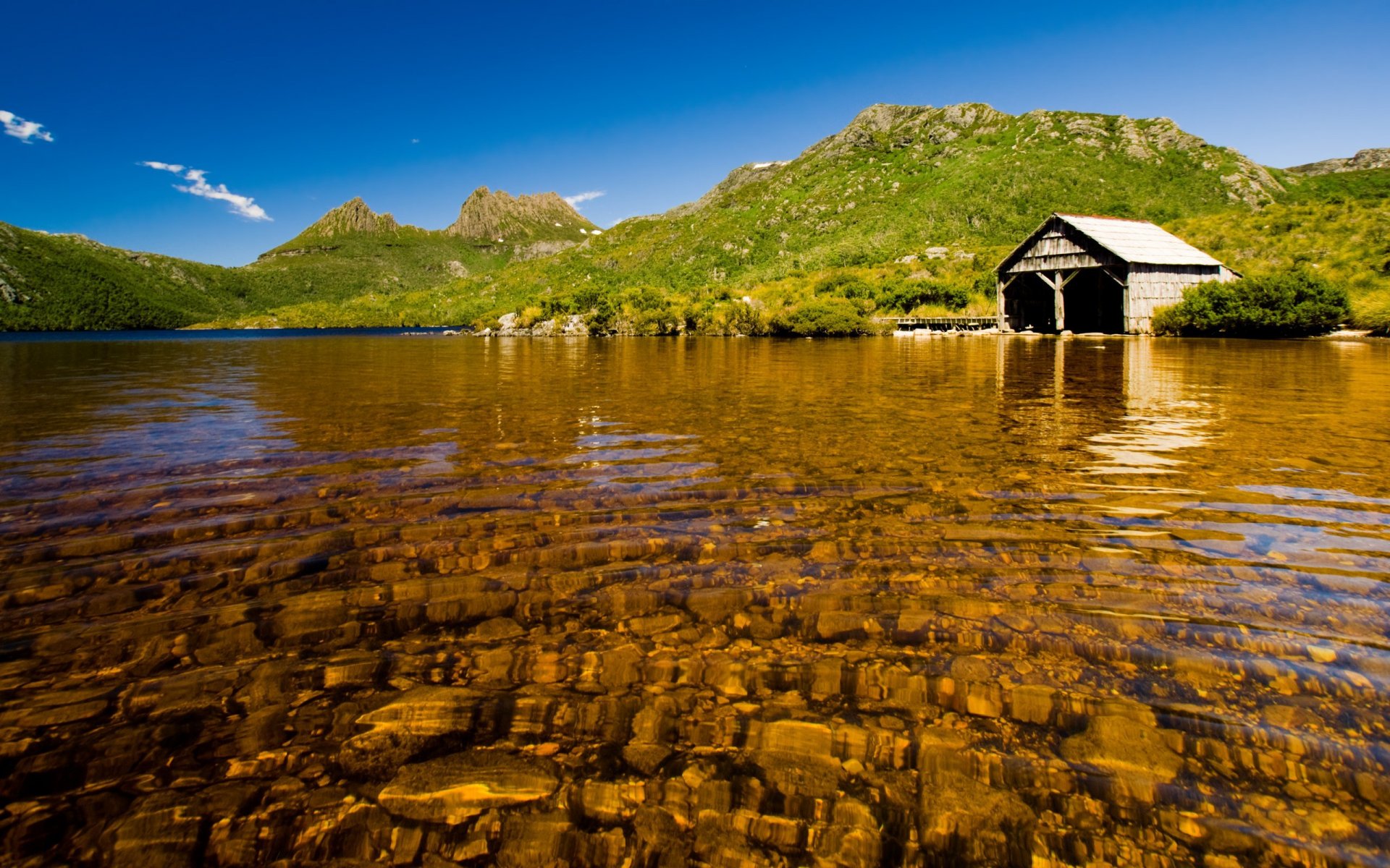 вода дом камни