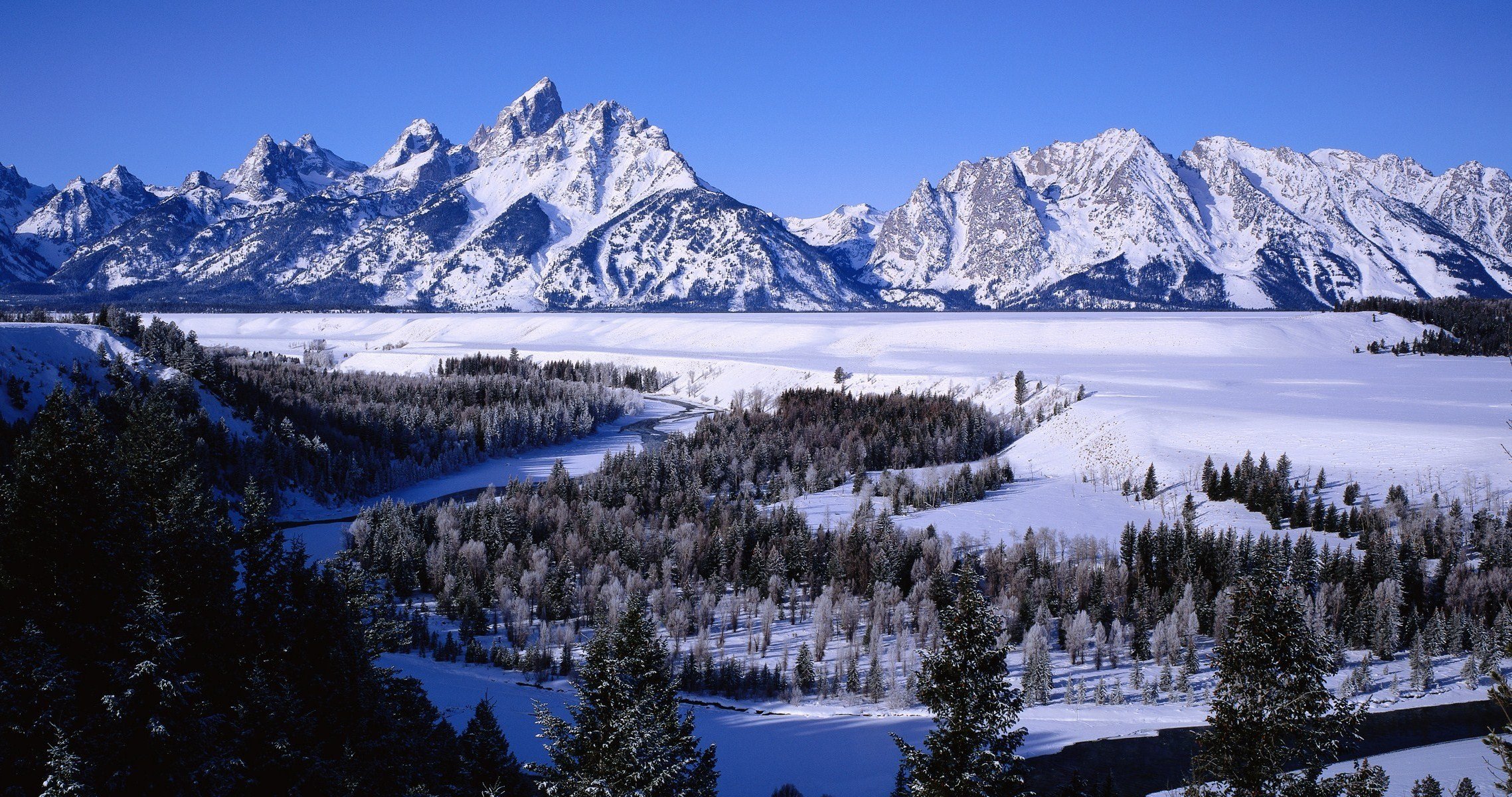 montañas bosques invierno nieve río