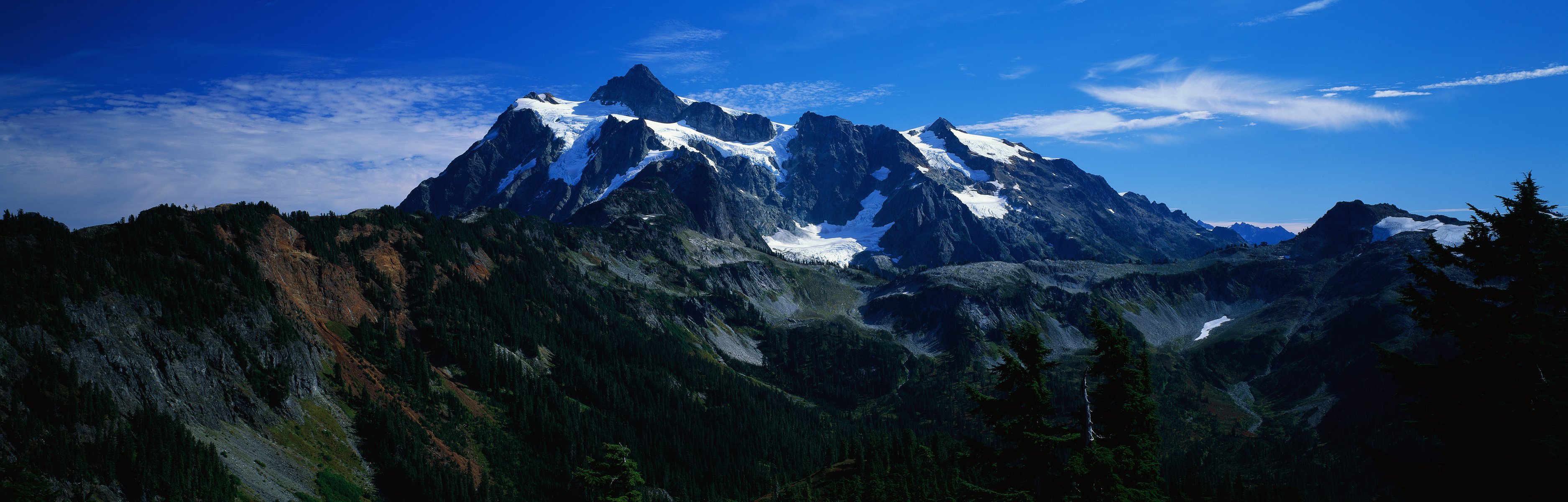 montañas bosque nieve cielo panorama