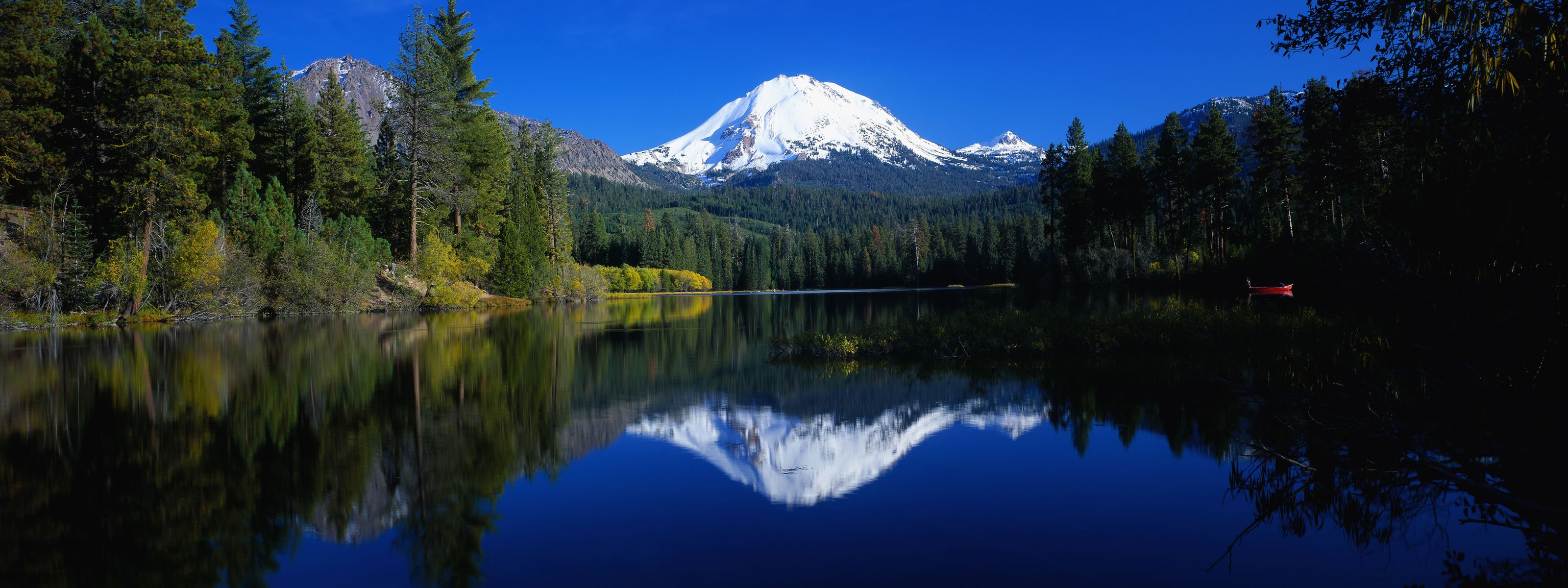 montagne distese d acqua cielo bellezza