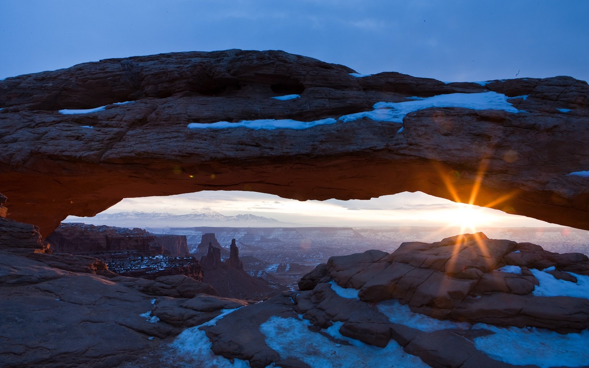 canyon neige soleil rayons