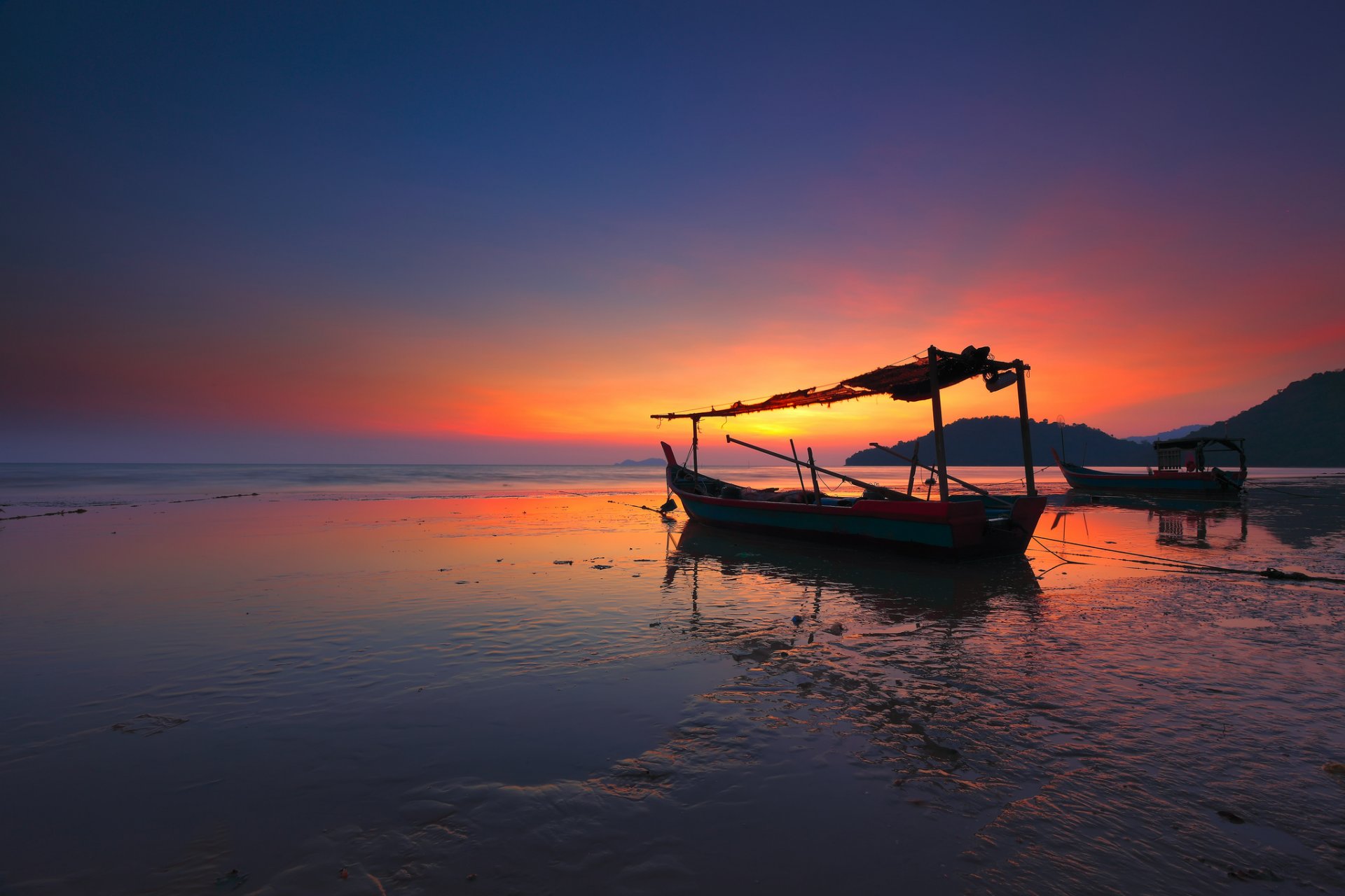 ocean dawn boat landscape