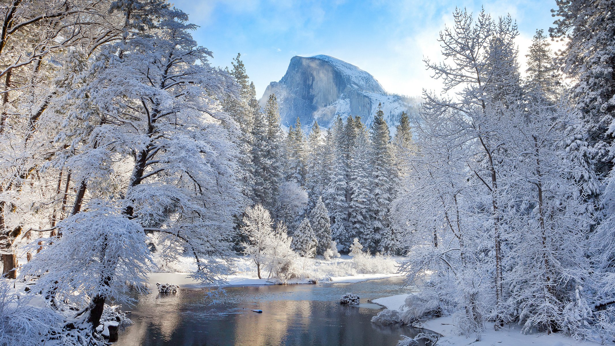 himmel berge winter fluss bäume schnee