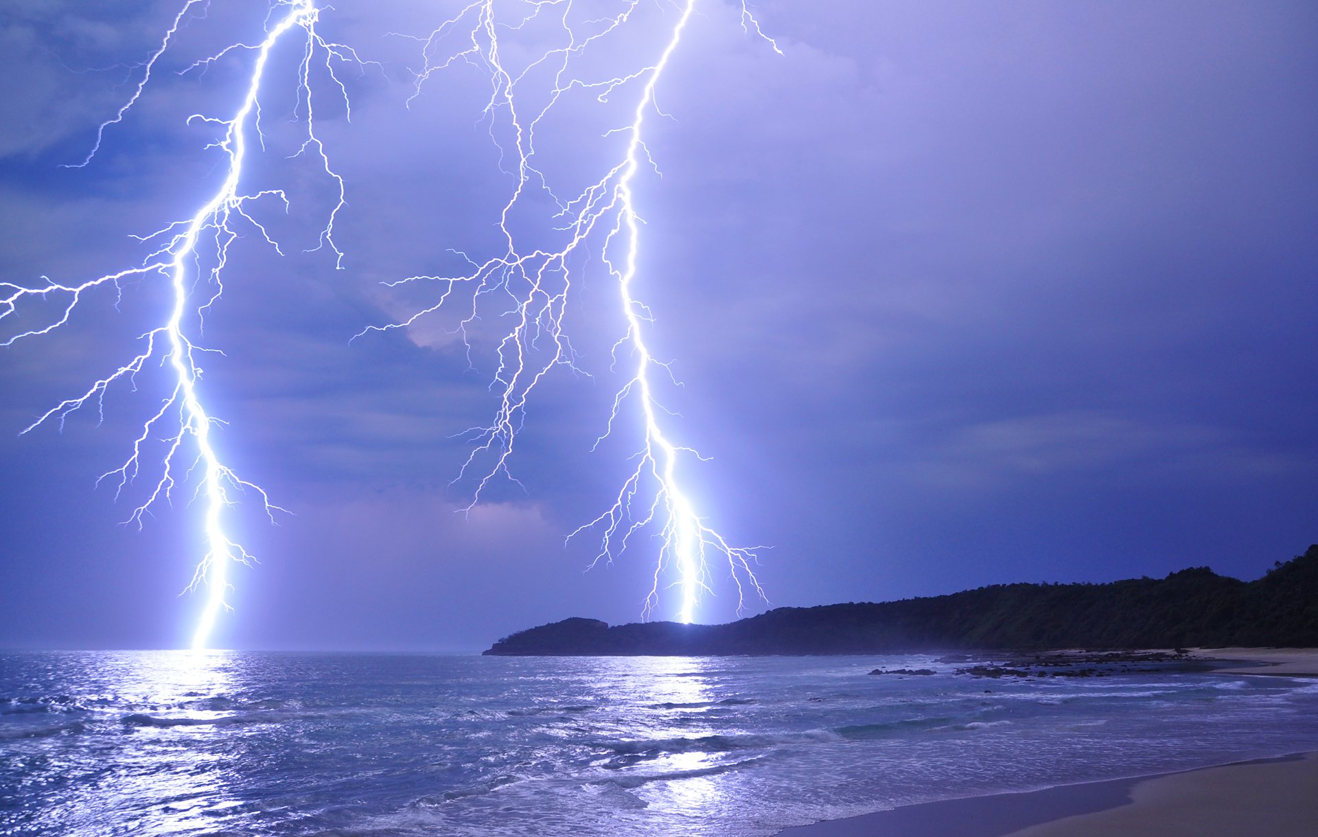 ky clouds the storm lightning sea mountain