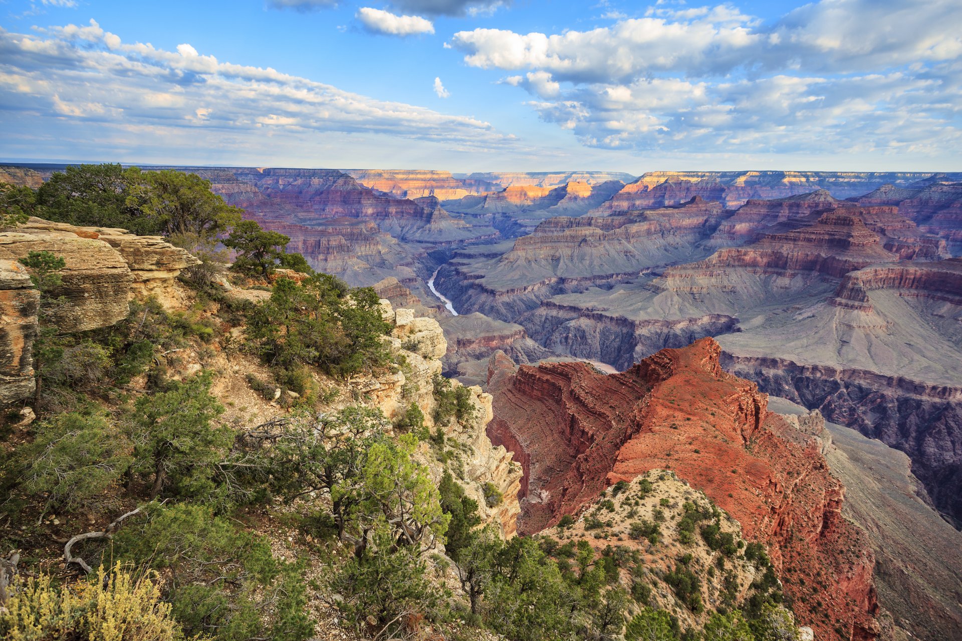 canyon fiume alberi nuvole