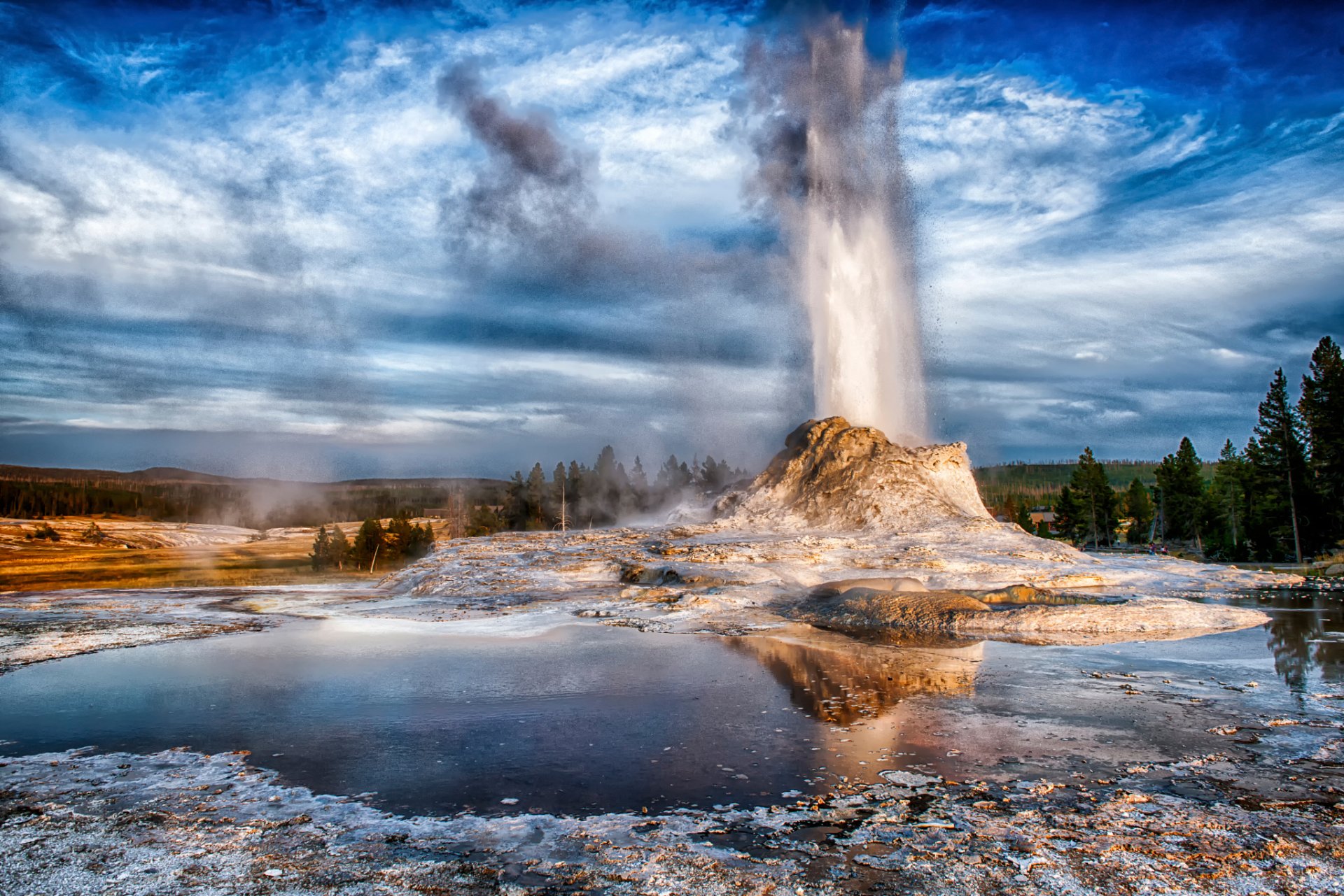 château de geyser wyoming yellowstone