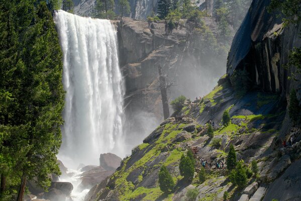 The beauty and power of the Sierra Nevada Waterfall in Yosemite National Park
