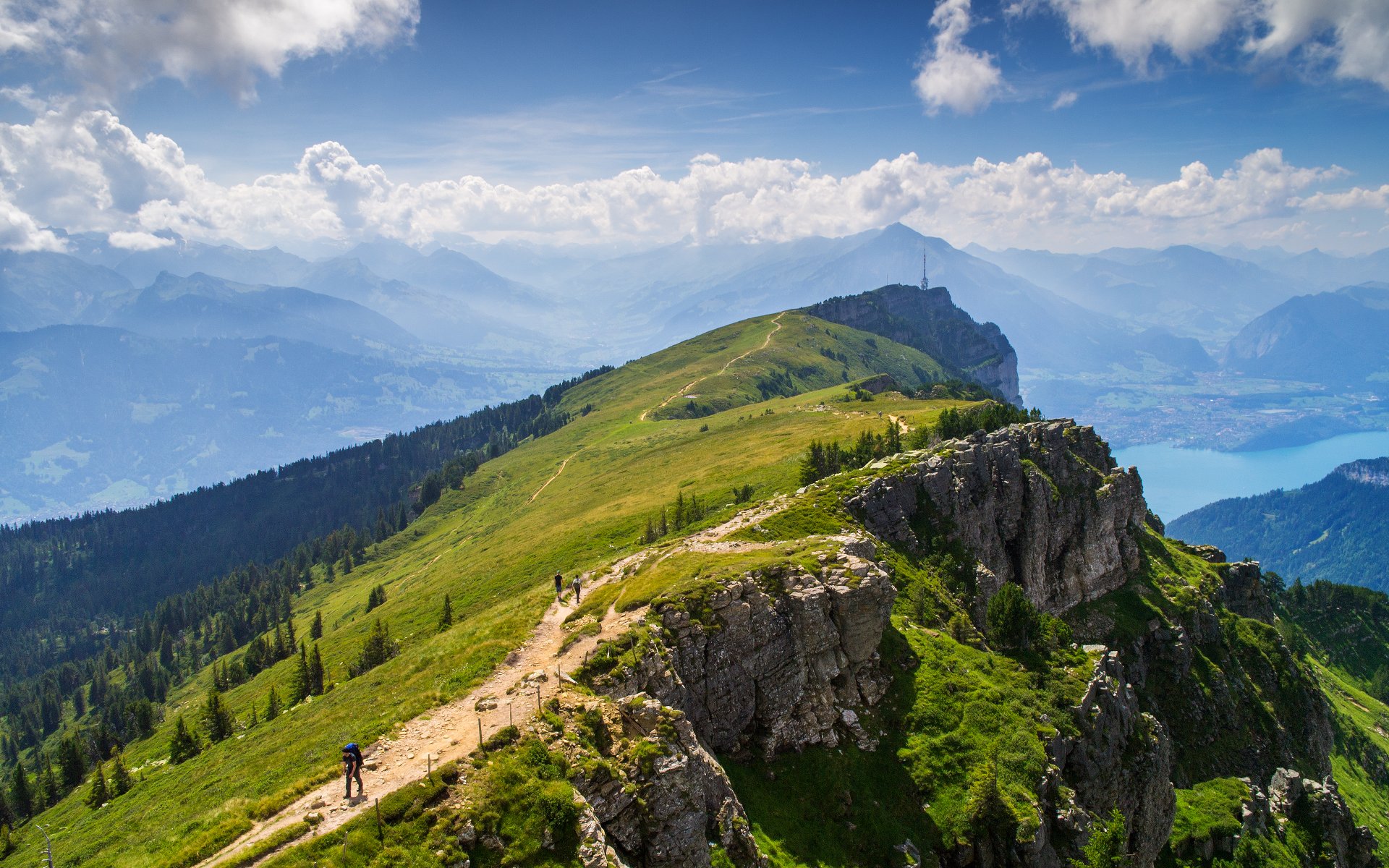 alpi bernesi lago di thun montagne natura estate lago