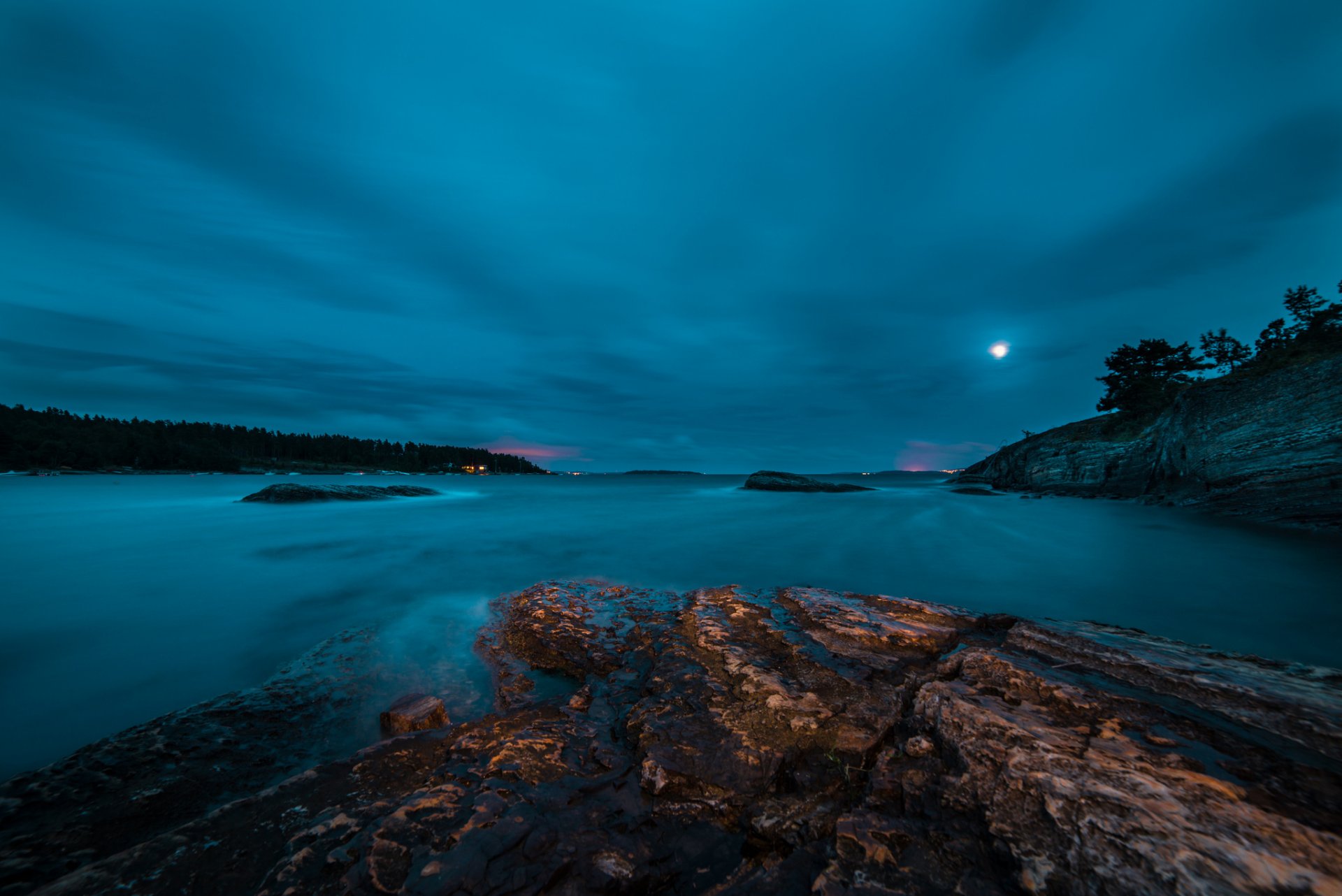 notte lago luna foresta rocce