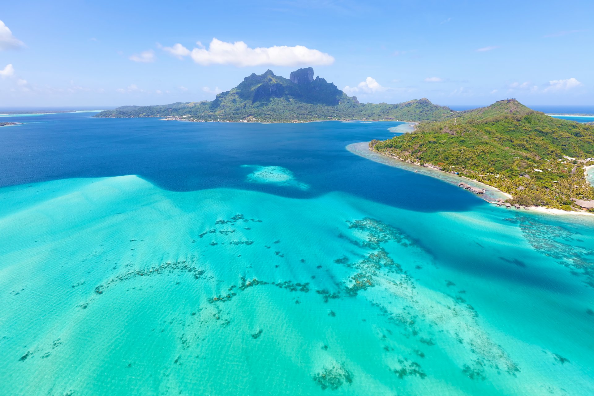 tropics island trees houses sea coast mountains tropical island house