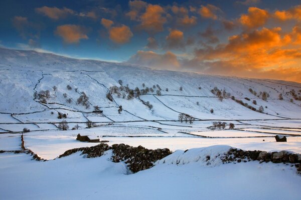 Colline innevate in Inghilterra