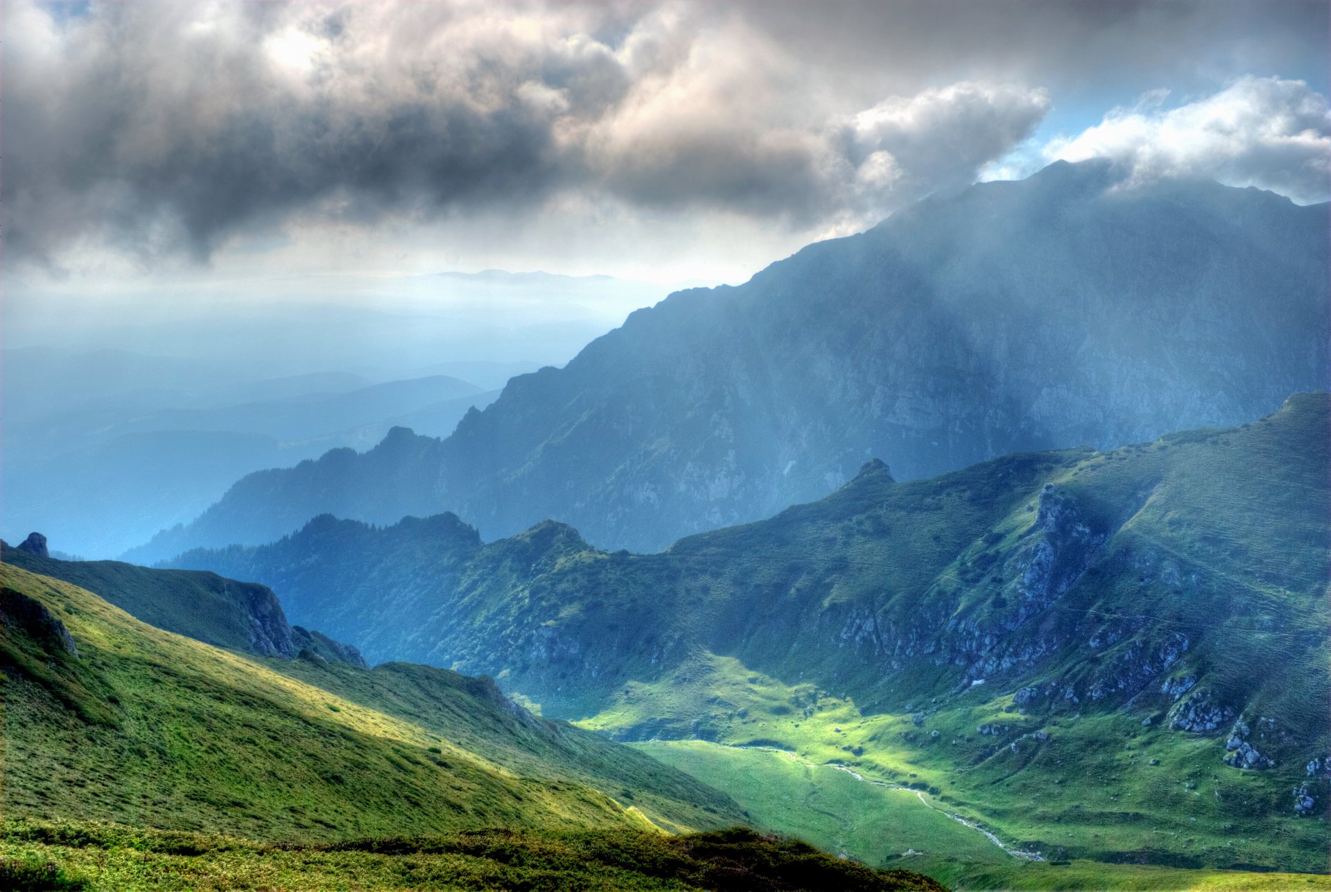 mountain clouds valley