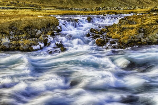 A mountain river in the vastness of Iceland