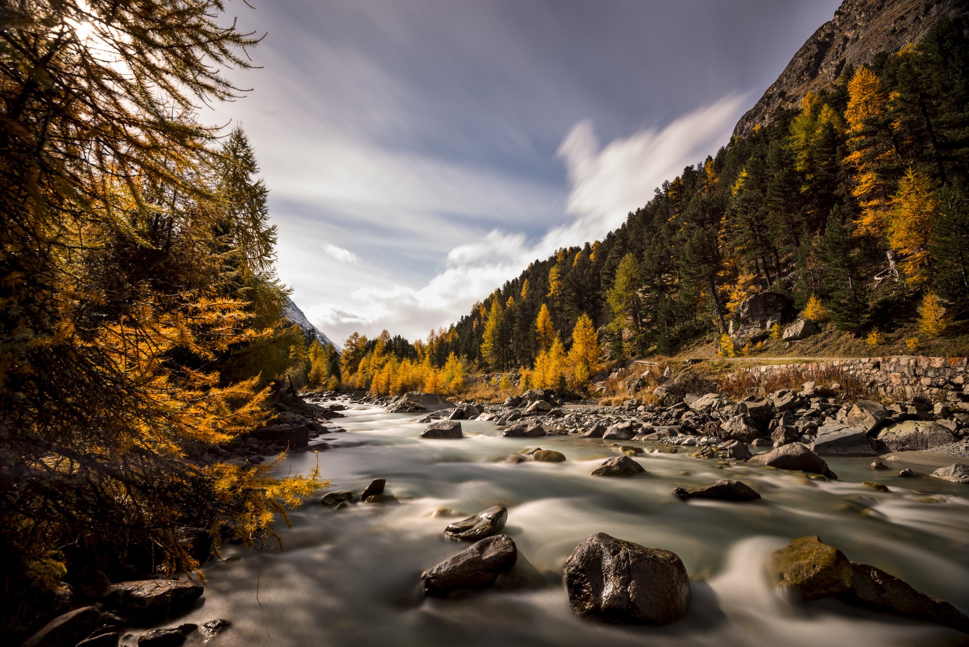 val roseg près de pontresins suisse val roseg automne