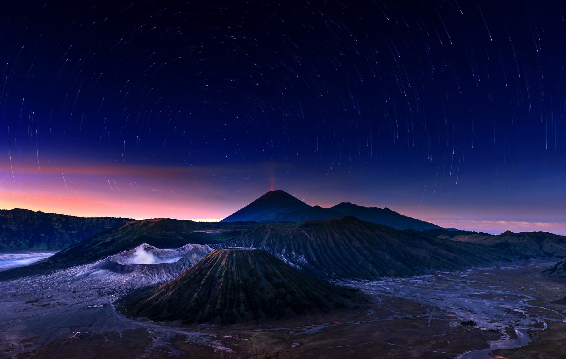 indonezja bromo-tengger-semeru park narodowy jawa bromo wulkan noc gwiazdy niebo