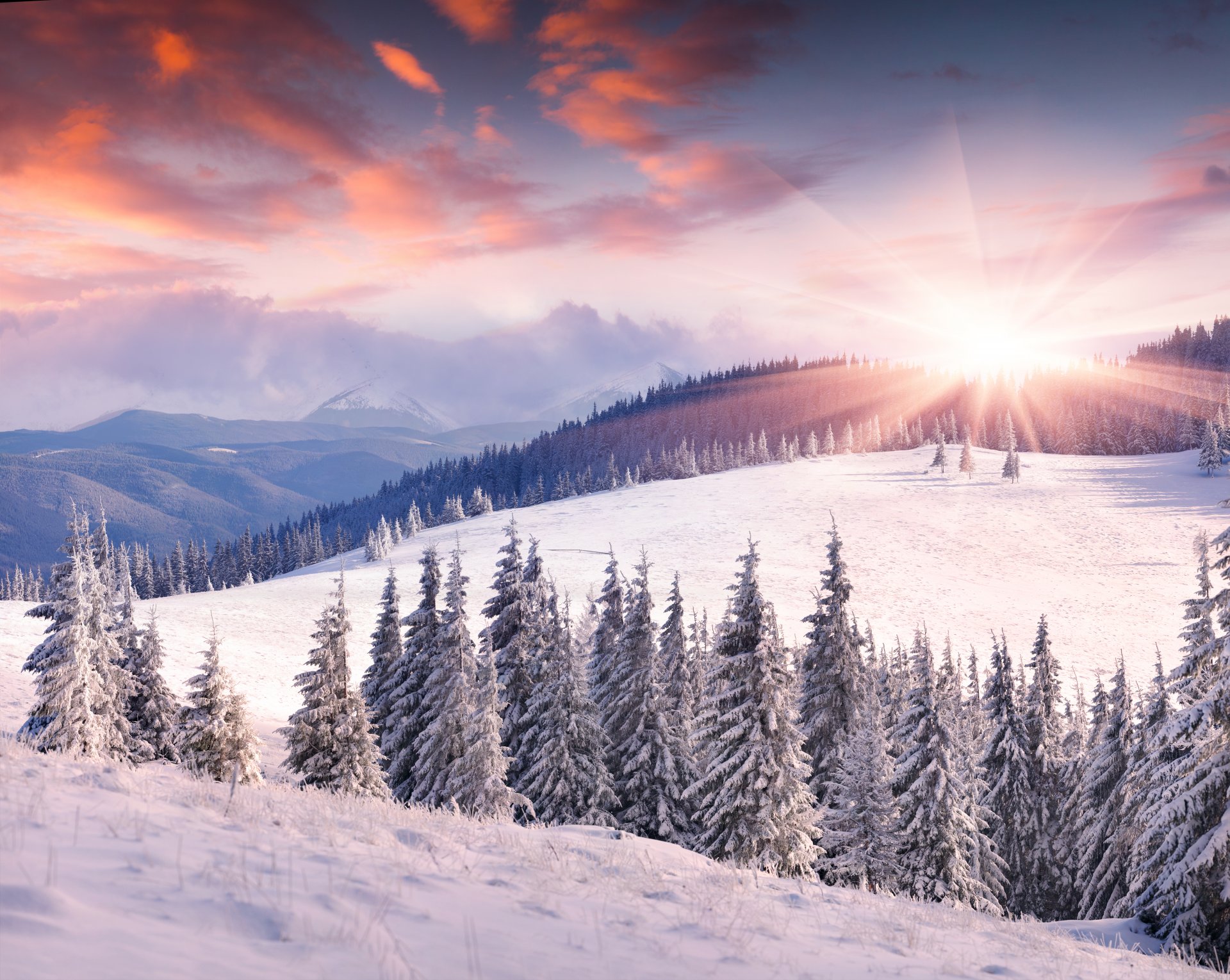 amanecer invierno sol montañas nieve