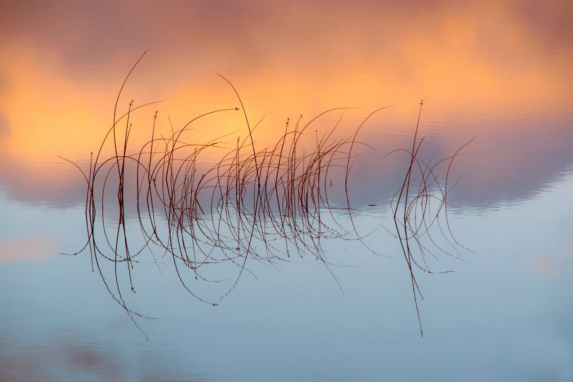 scozia acqua cielo riflessione