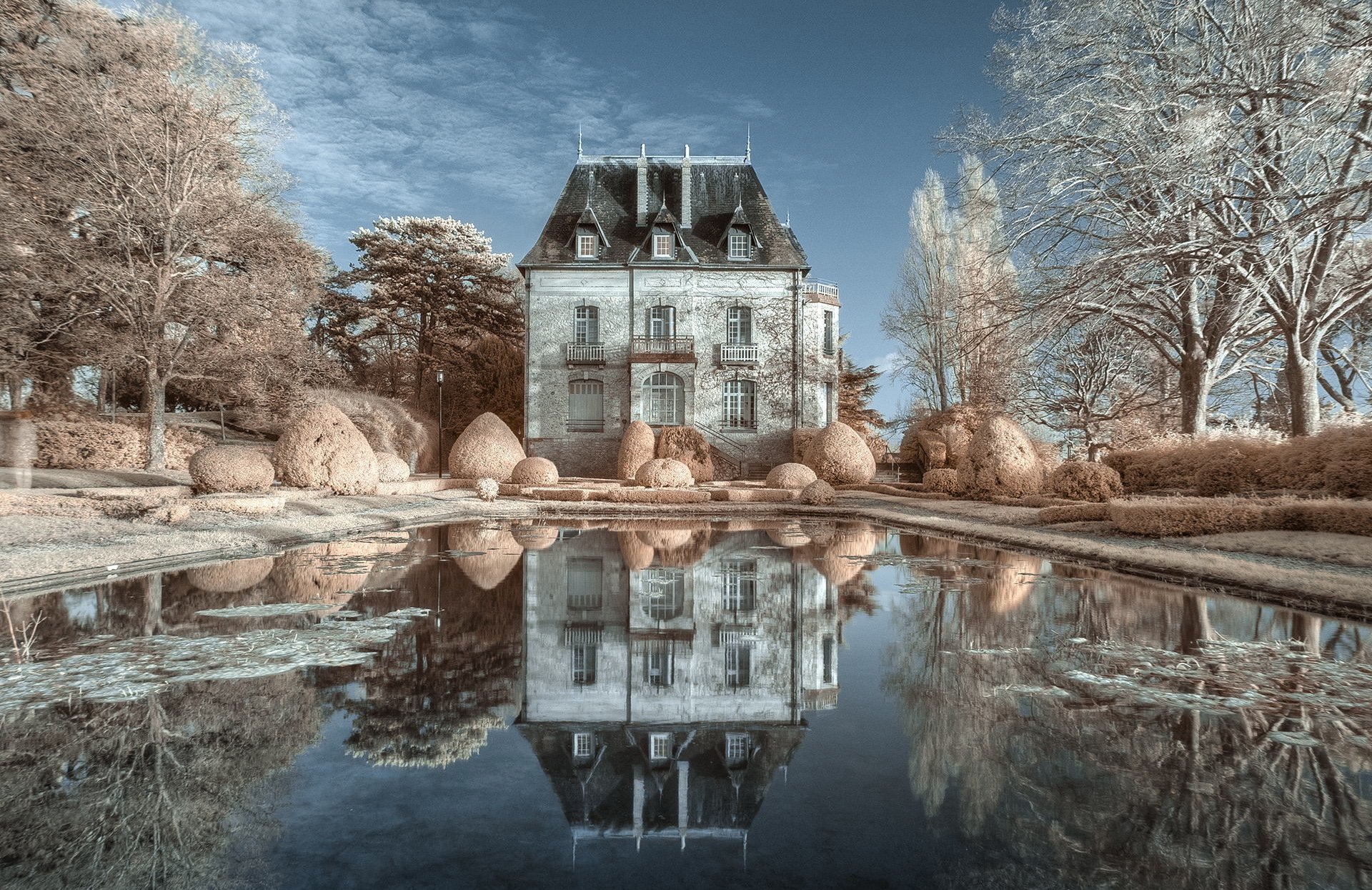 château de truyes castillo reflexión