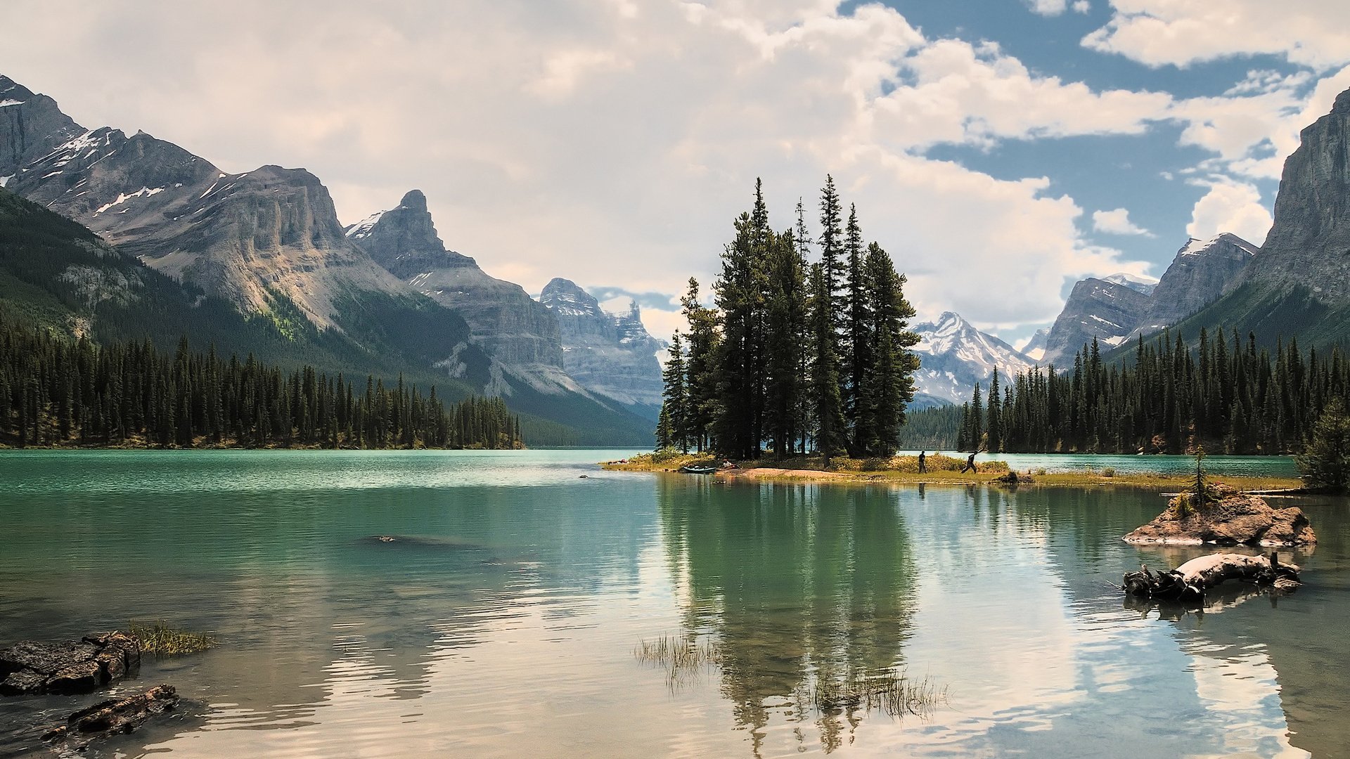 montagne rocce lago alberi cielo nuvole