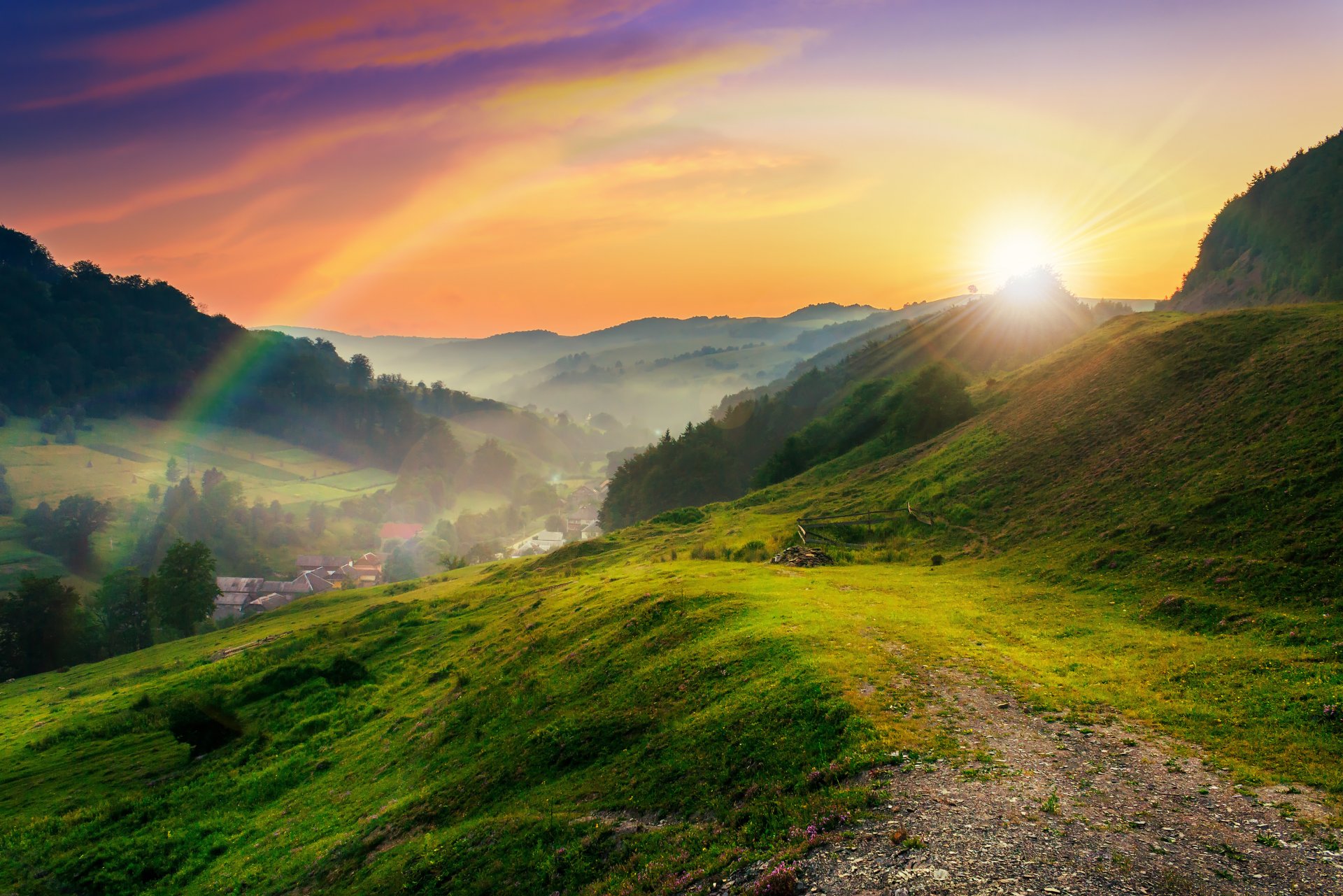 berge bäume lichtung sonnenstrahlen natur rasen sonne