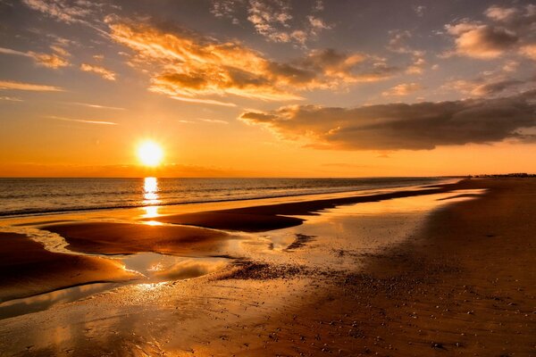 Coucher de soleil sur l océan