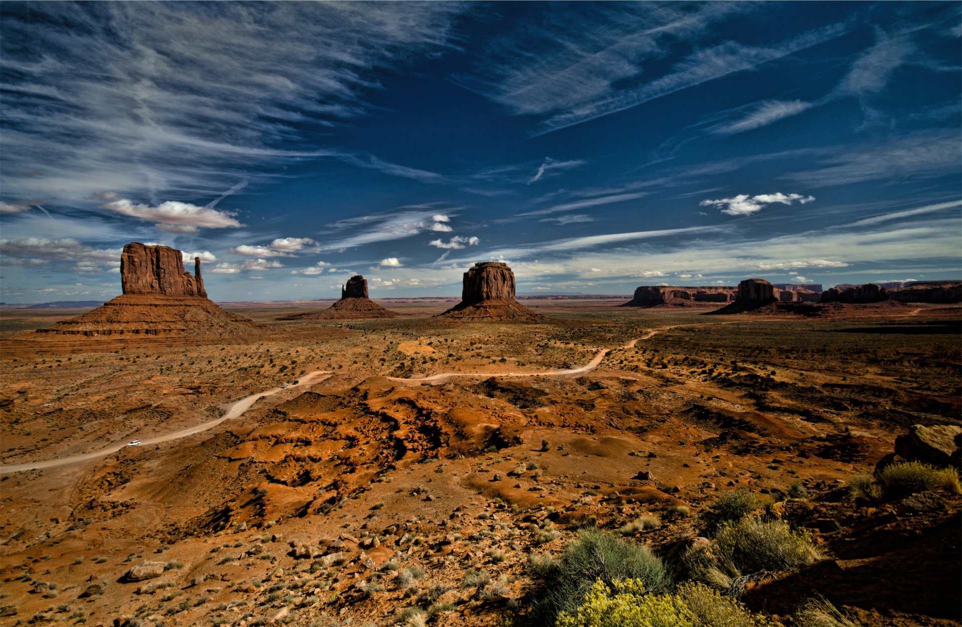 monument valley usa monument valley ciel nuages paysage désert herbe plantes