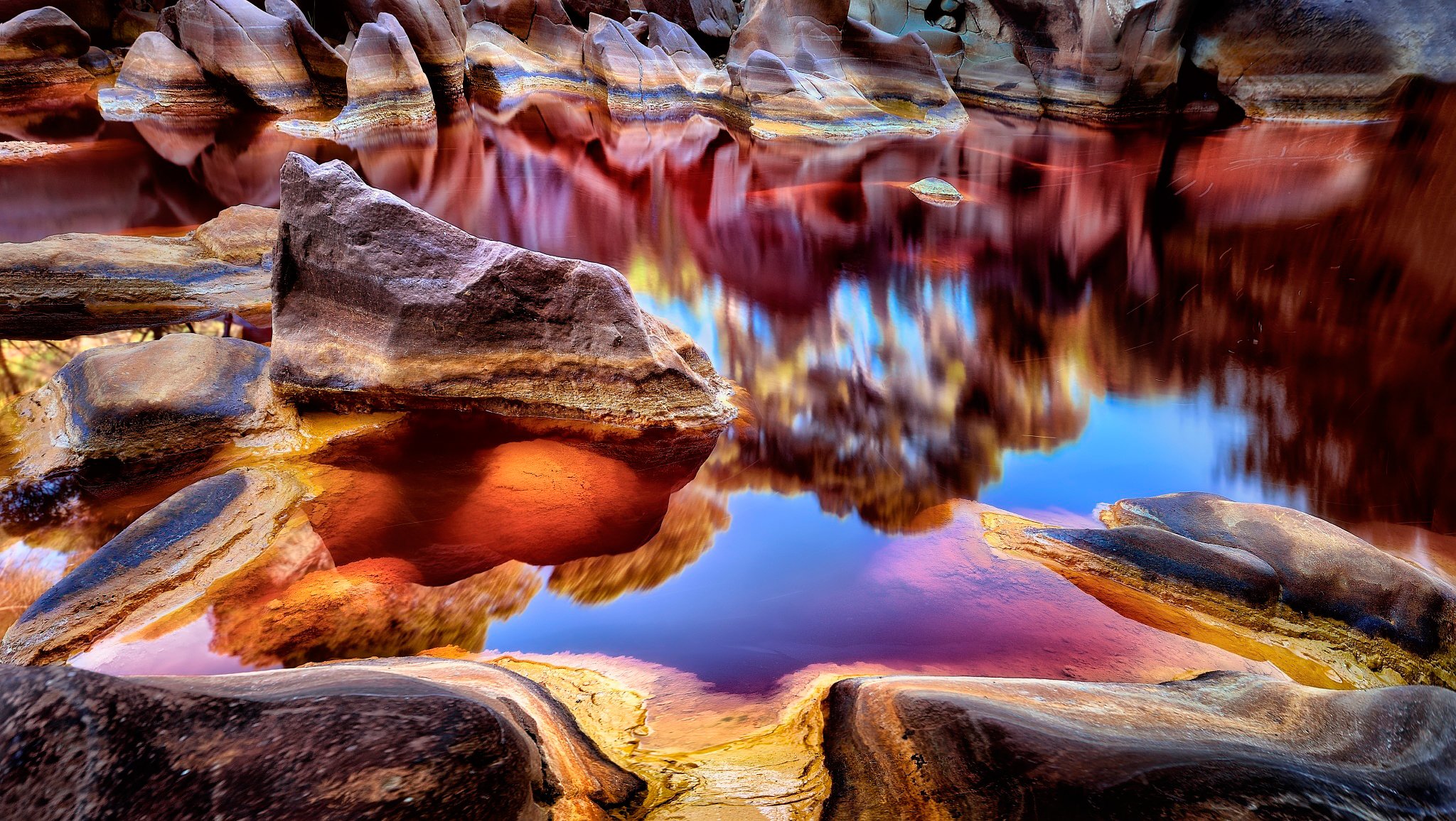 rio tinto río rojo piedras españa andalucía