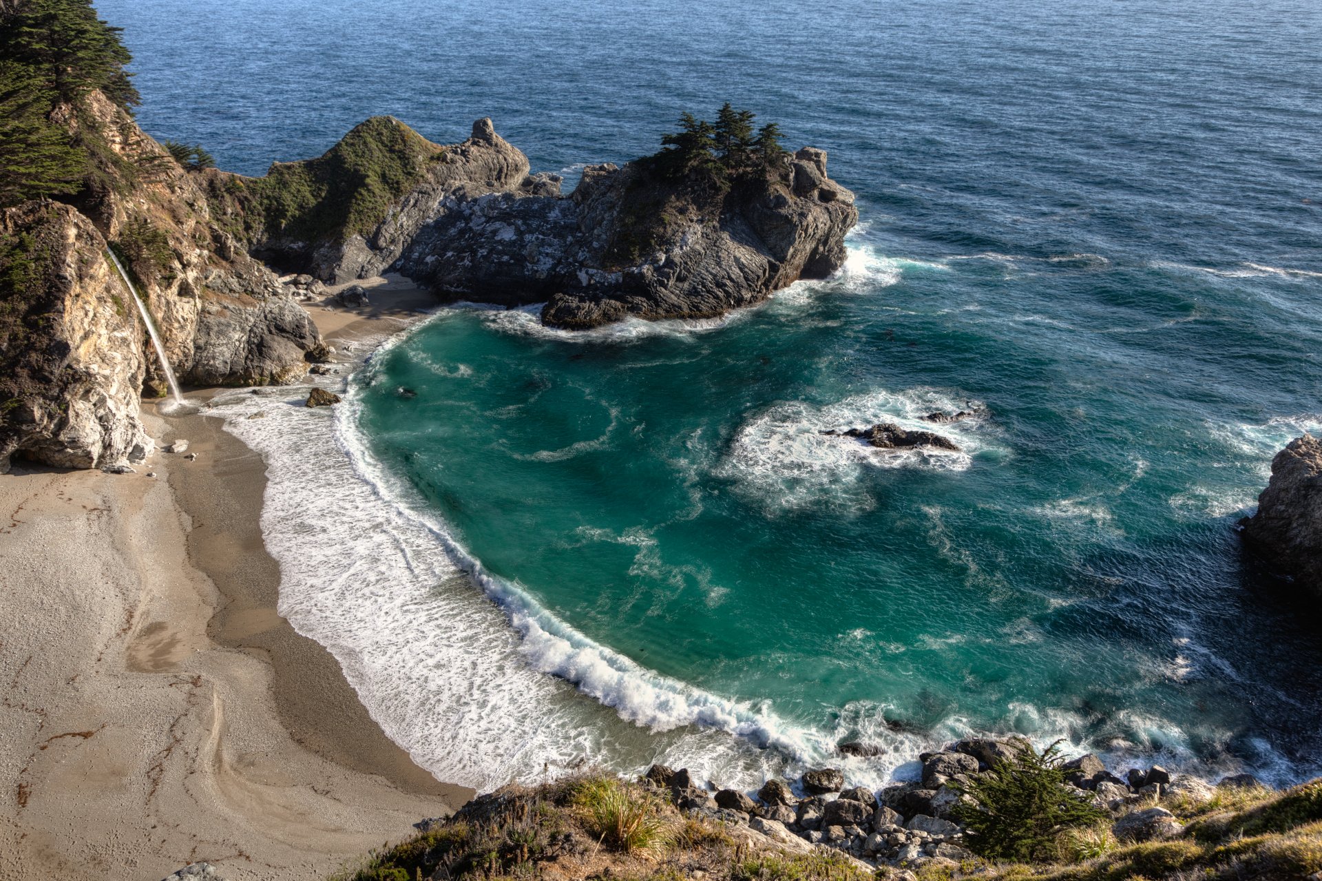 ocean bay rock waterfall california big sur julia pfeiffer burns state park mcway fall