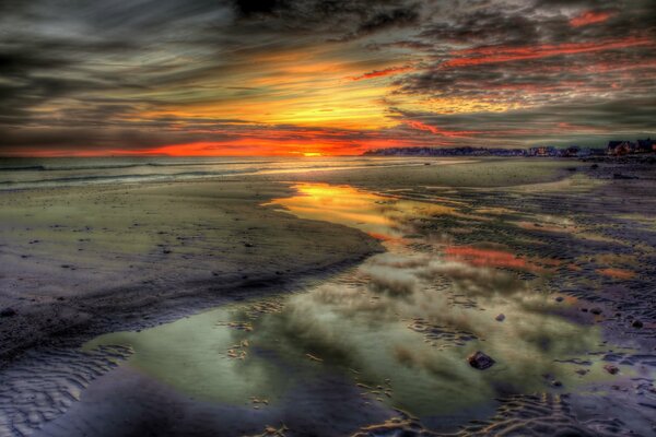 Paesaggio della natura. Mare al tramonto