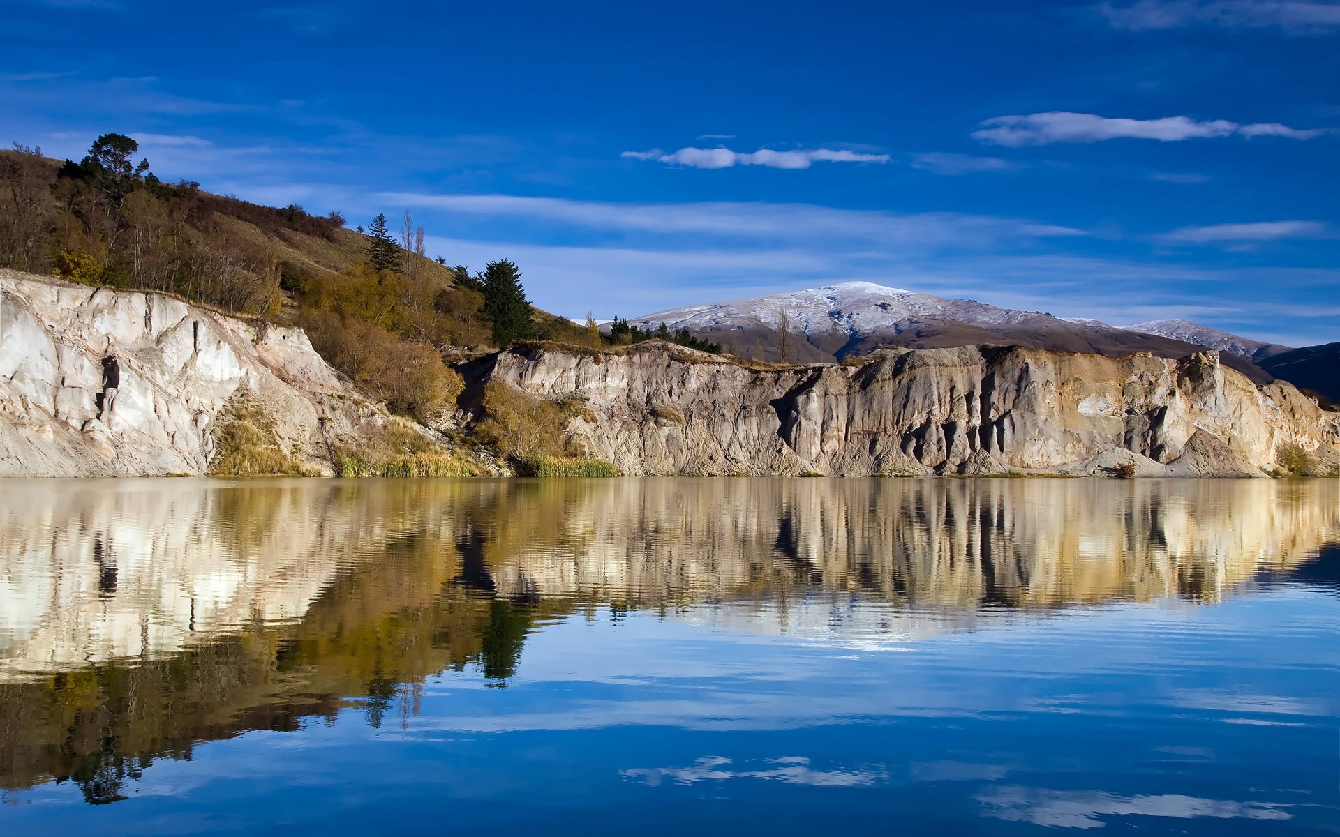 lago rocce foresta