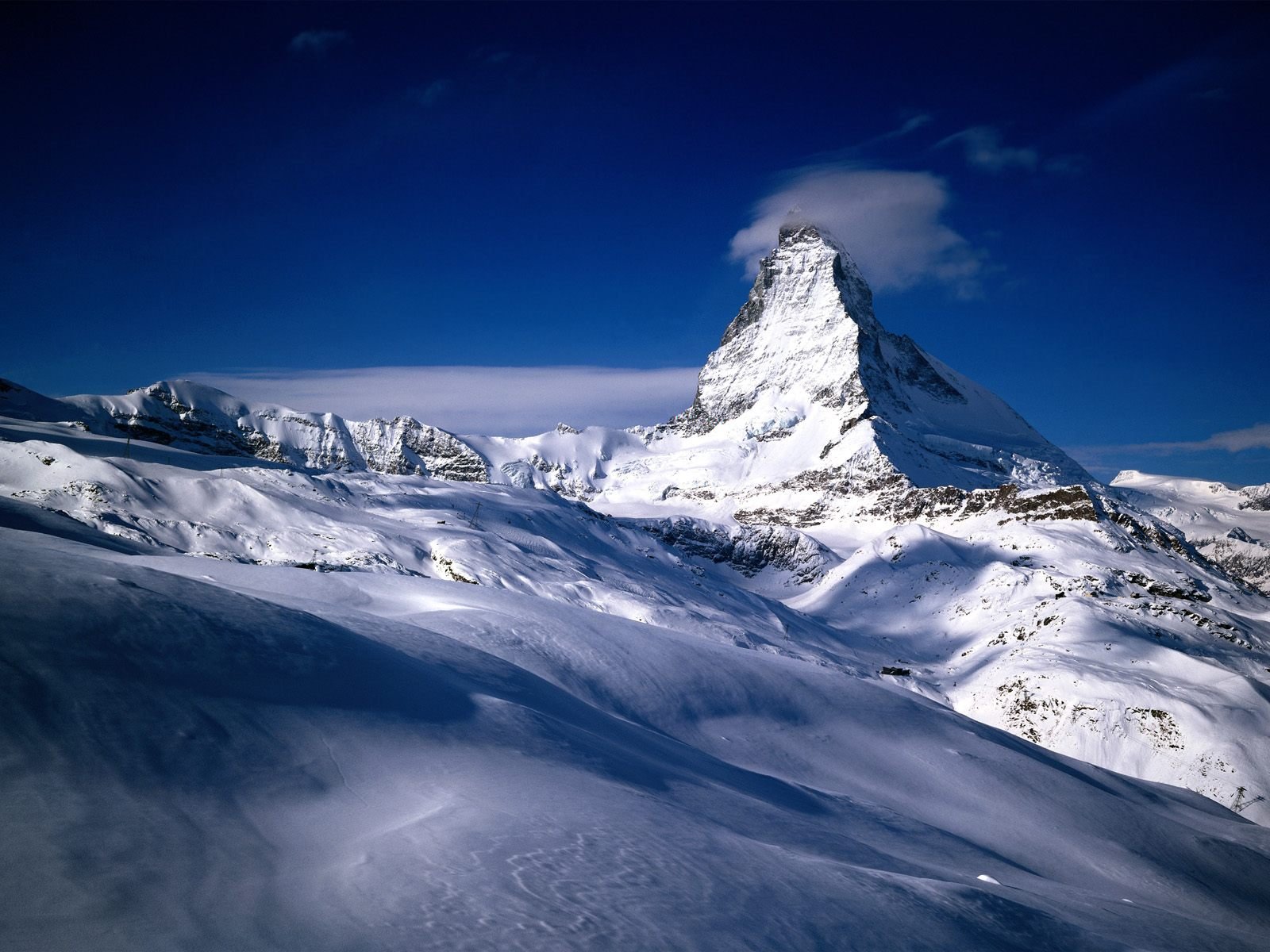 suisse montagnes neige