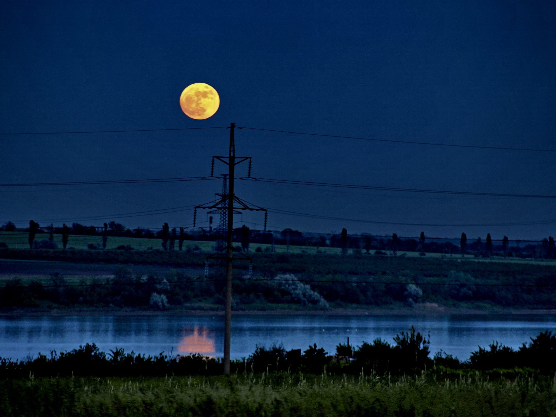 landschaft nacht mond