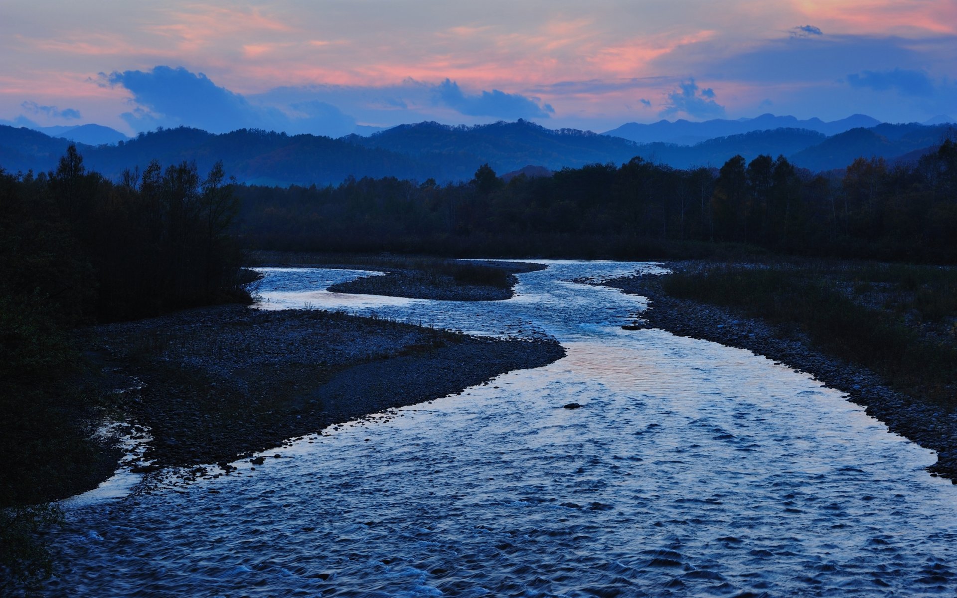 japón satsunaigawa río río