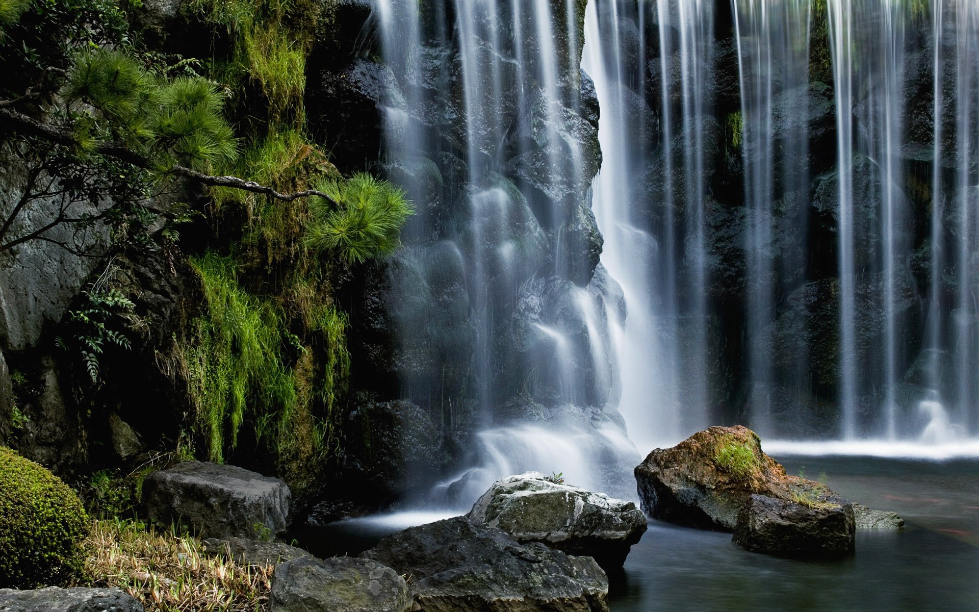 wasserfall strom steine nadeln