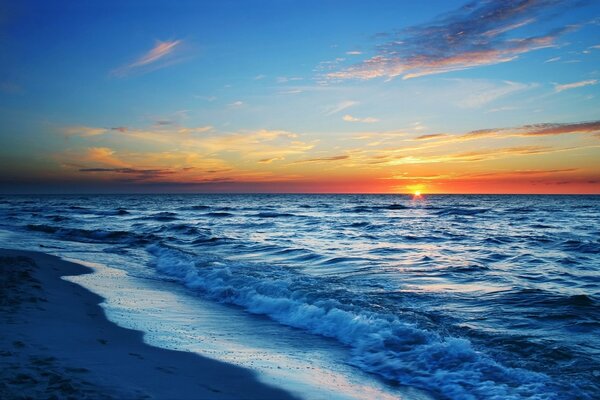 Choppy sea with small waves