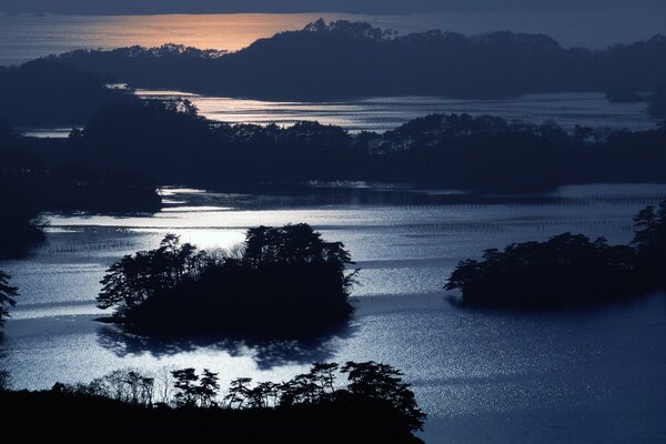 Una noche tranquila en Japón