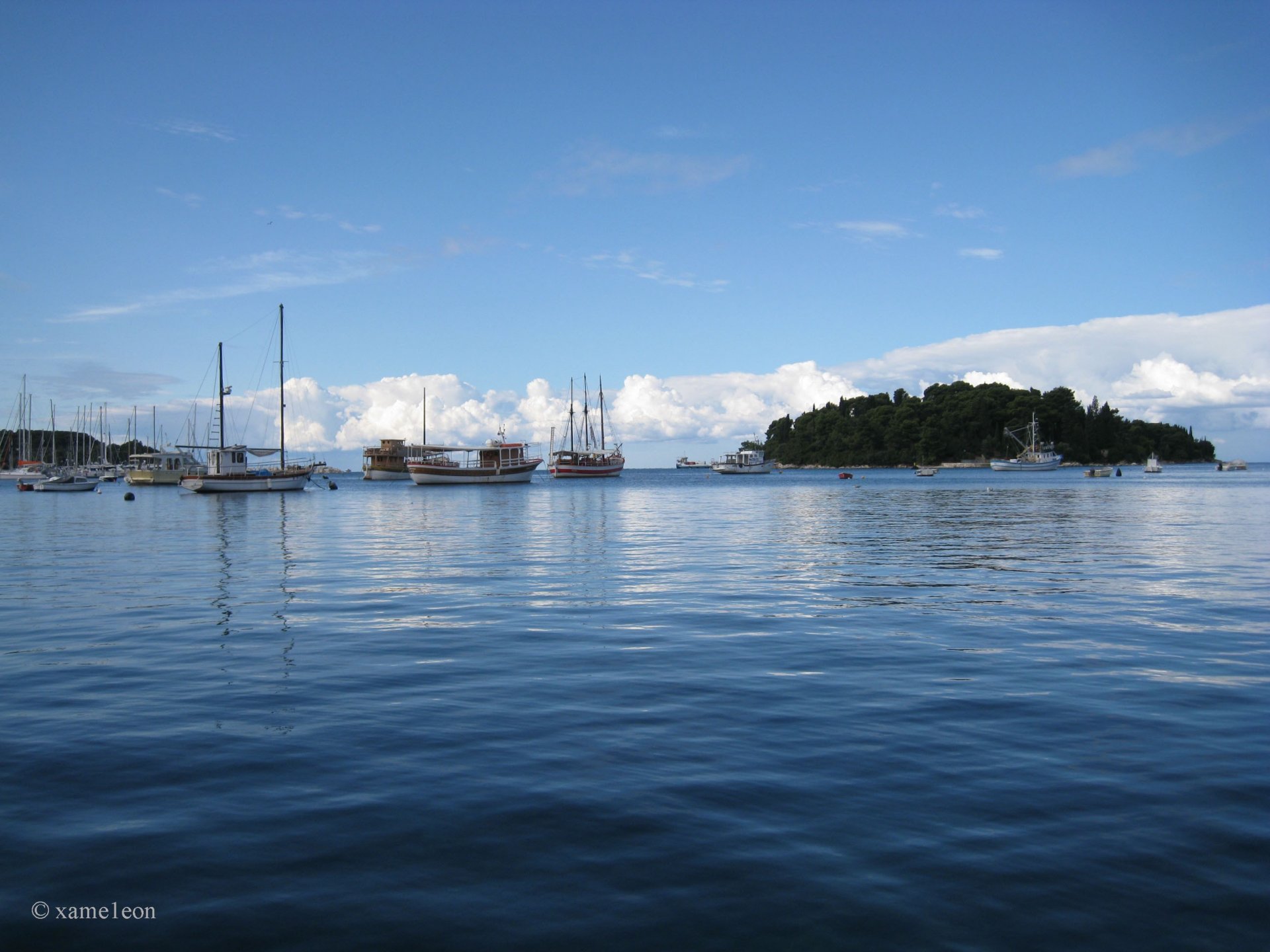 mare yacht isola cielo